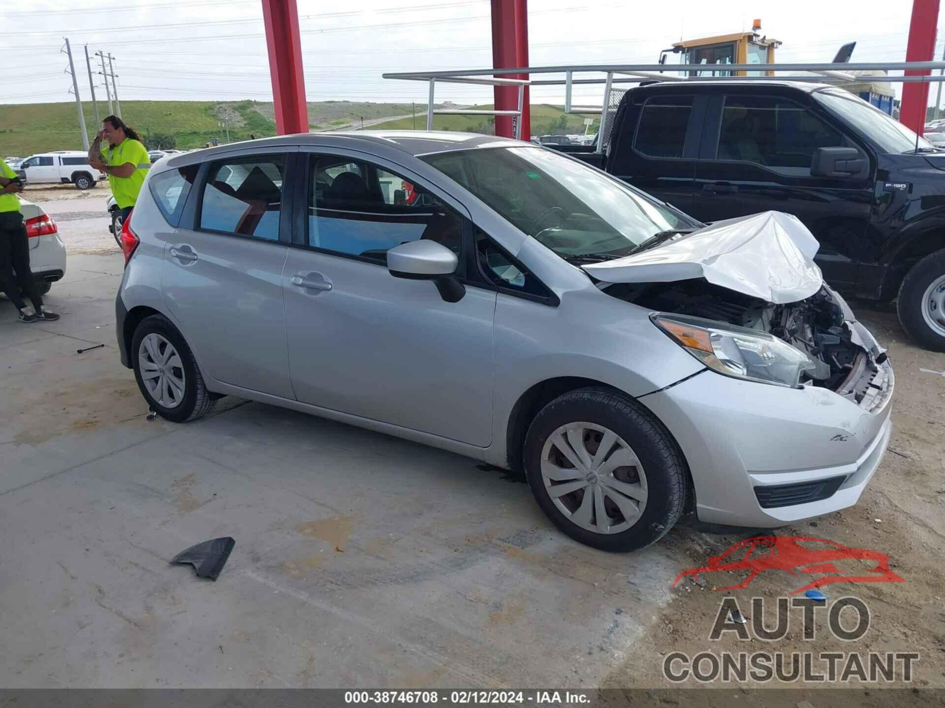 NISSAN VERSA NOTE 2017 - 3N1CE2CP0HL353455