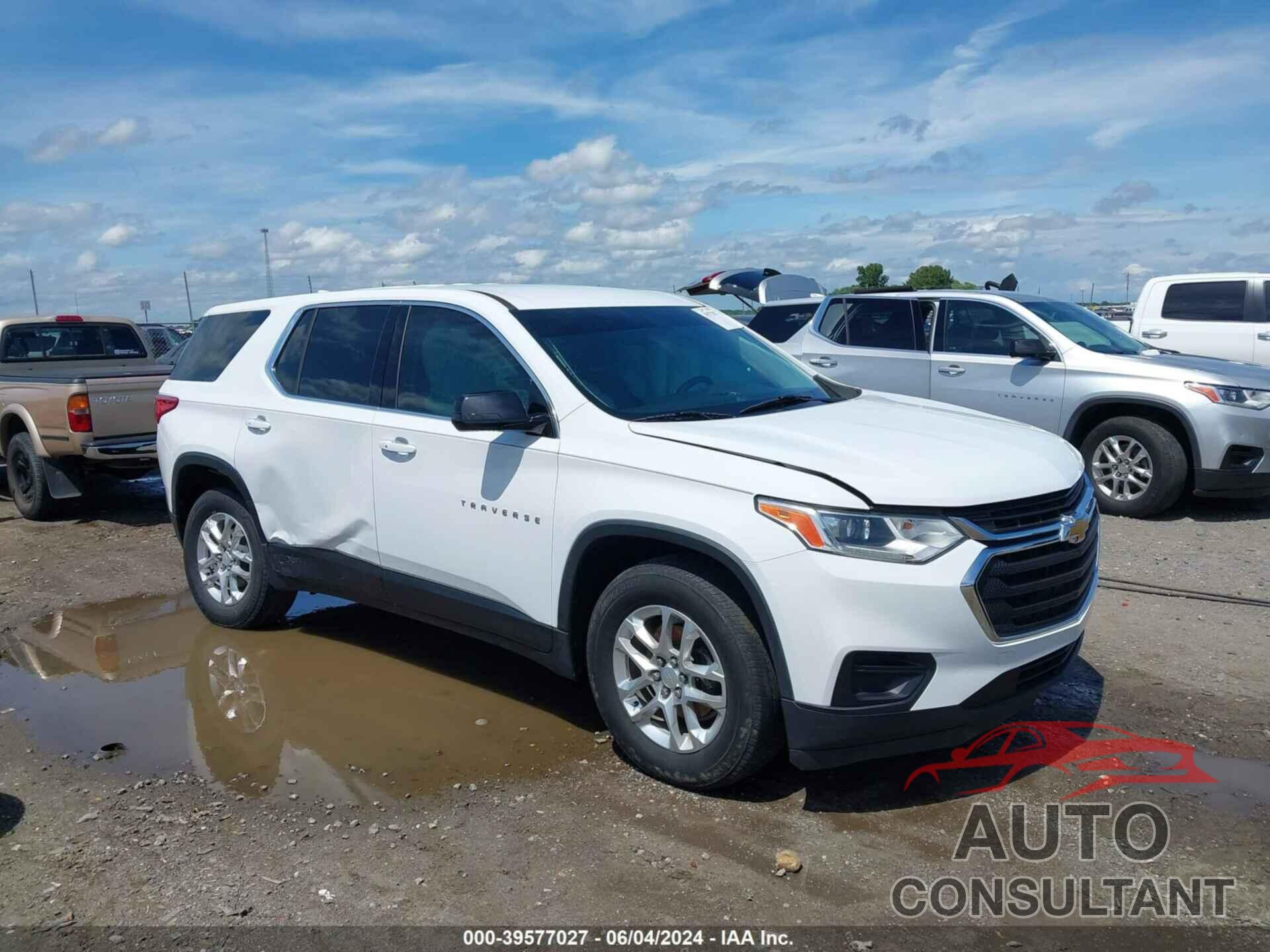 CHEVROLET TRAVERSE 2019 - 1GNERFKWXKJ172332