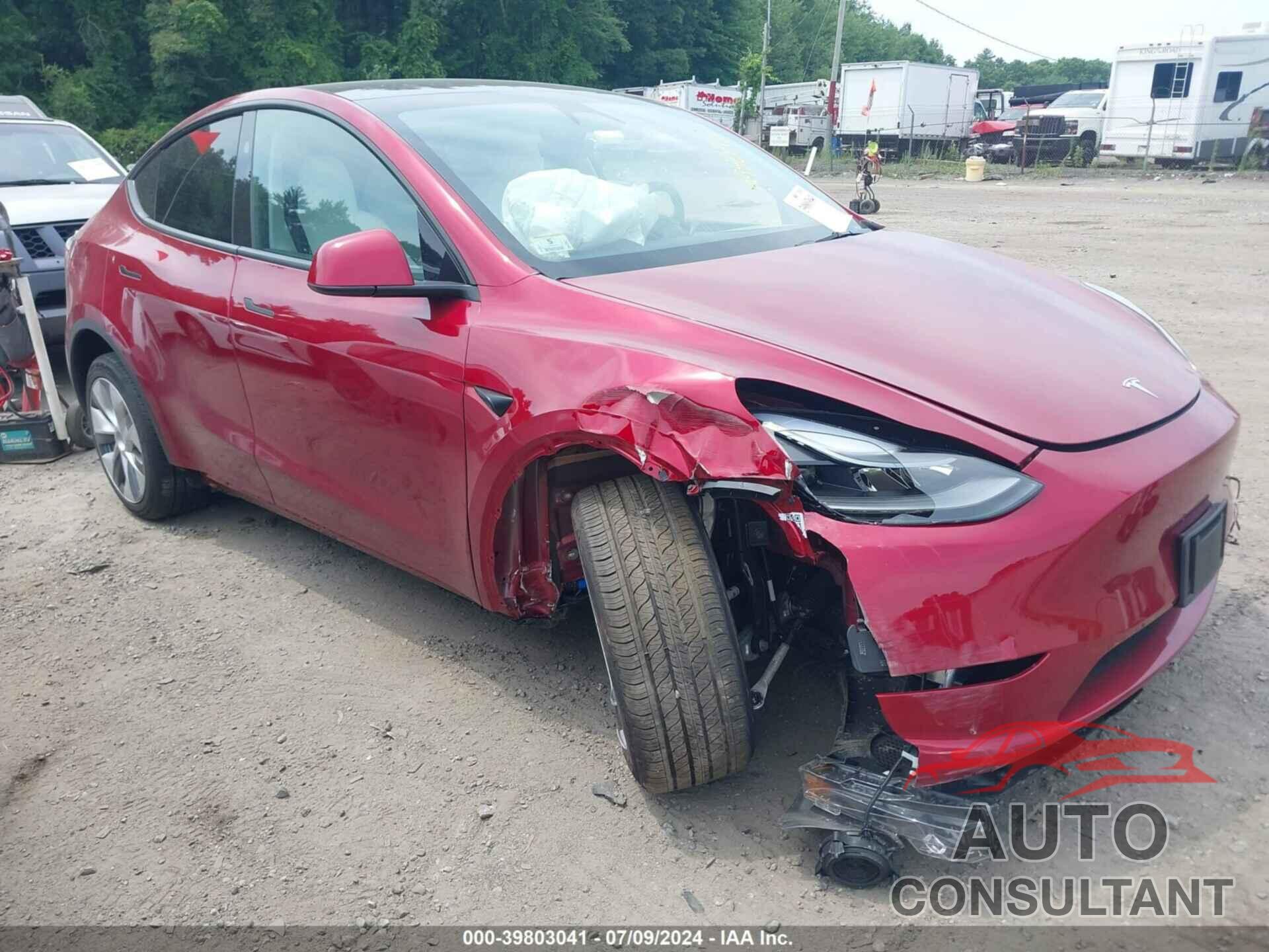 TESLA MODEL Y 2024 - 7SAYGDEE7RA261036