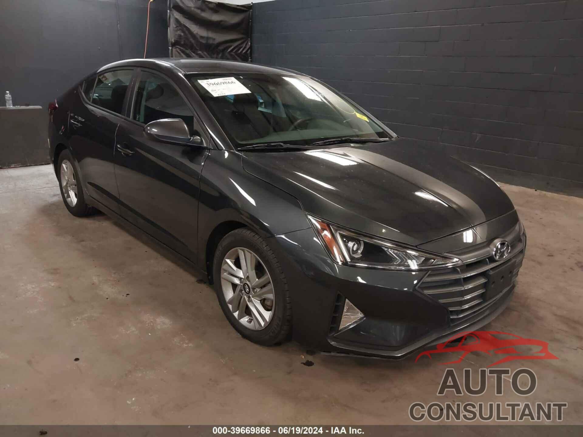 HYUNDAI ELANTRA 2020 - 5NPD84LF0LH623689