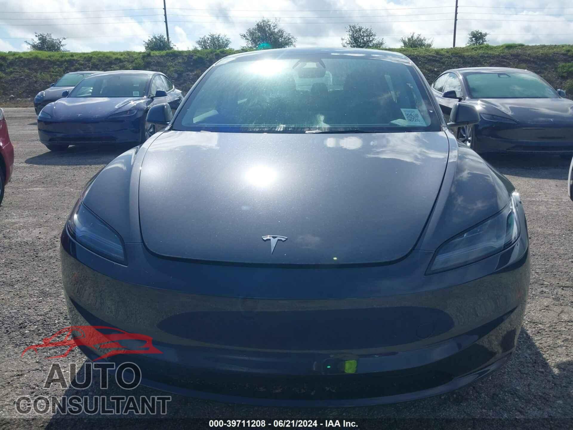 TESLA MODEL 3 2024 - 5YJ3E1EA5RF751289