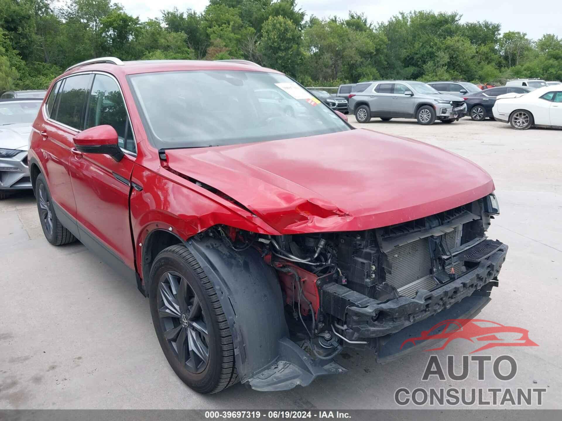 VOLKSWAGEN TIGUAN 2022 - 3VV3B7AXXNM120597