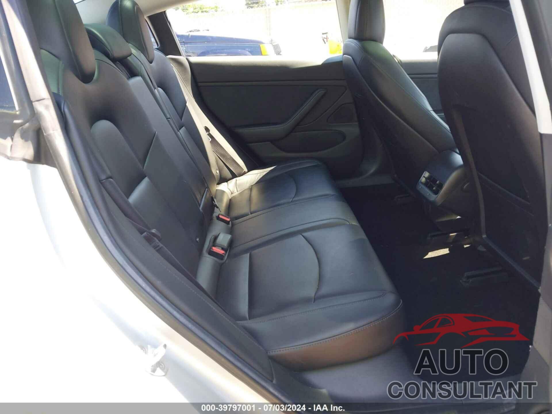 TESLA MODEL 3 2018 - 5YJ3E1EA0JF003473