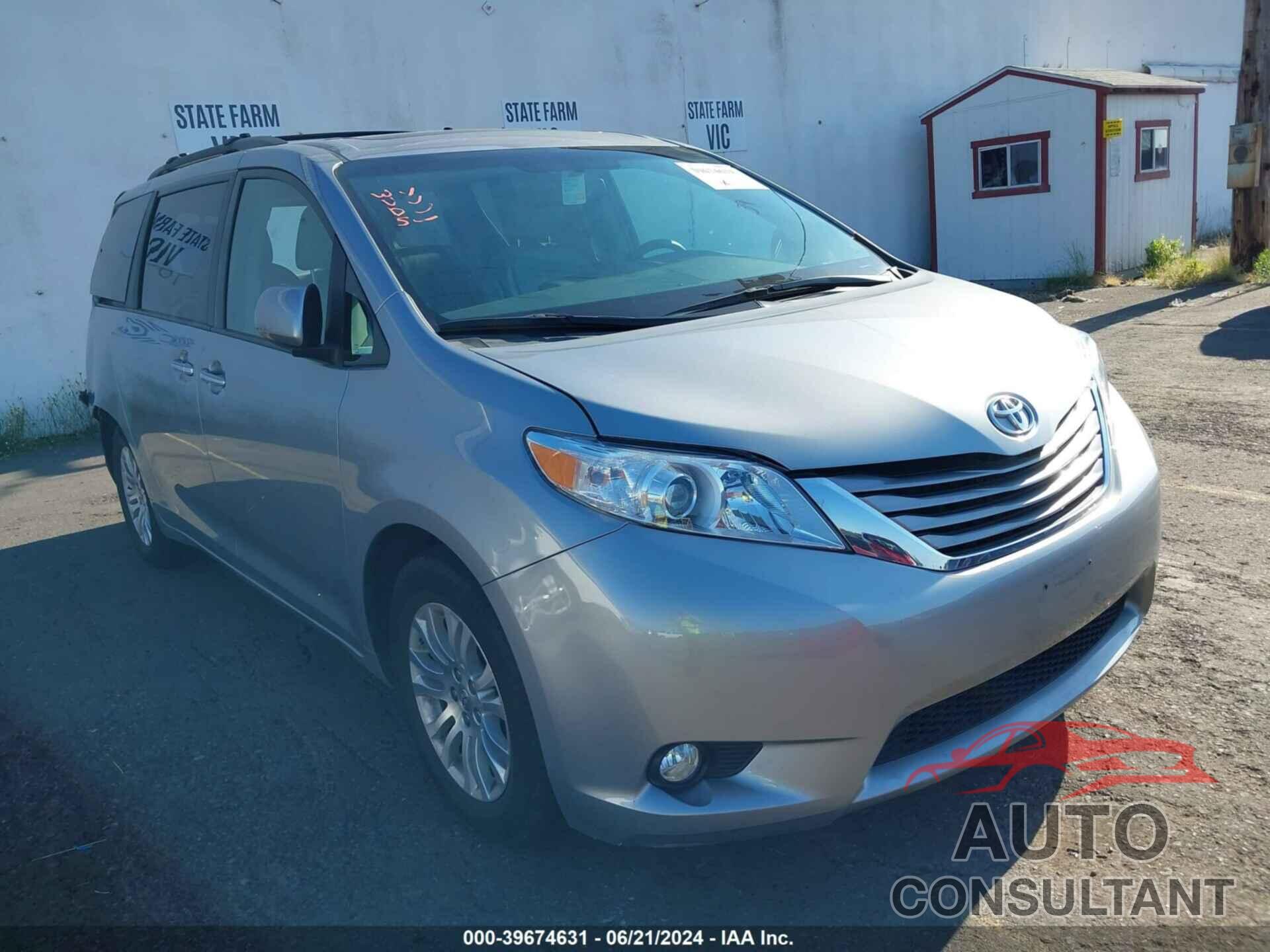 TOYOTA SIENNA 2017 - 5TDYZ3DC0HS809490