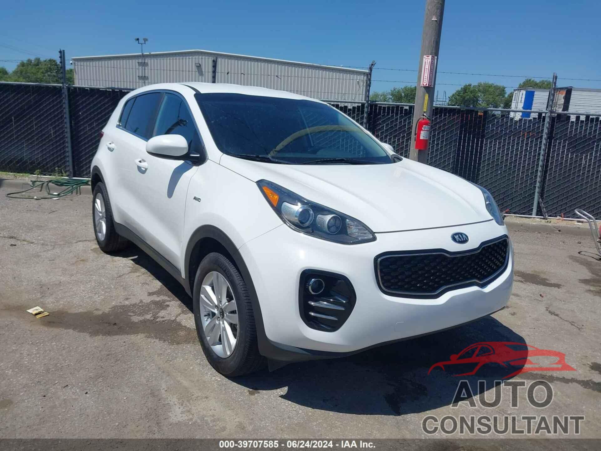 KIA SPORTAGE 2018 - KNDPMCAC3J7477379