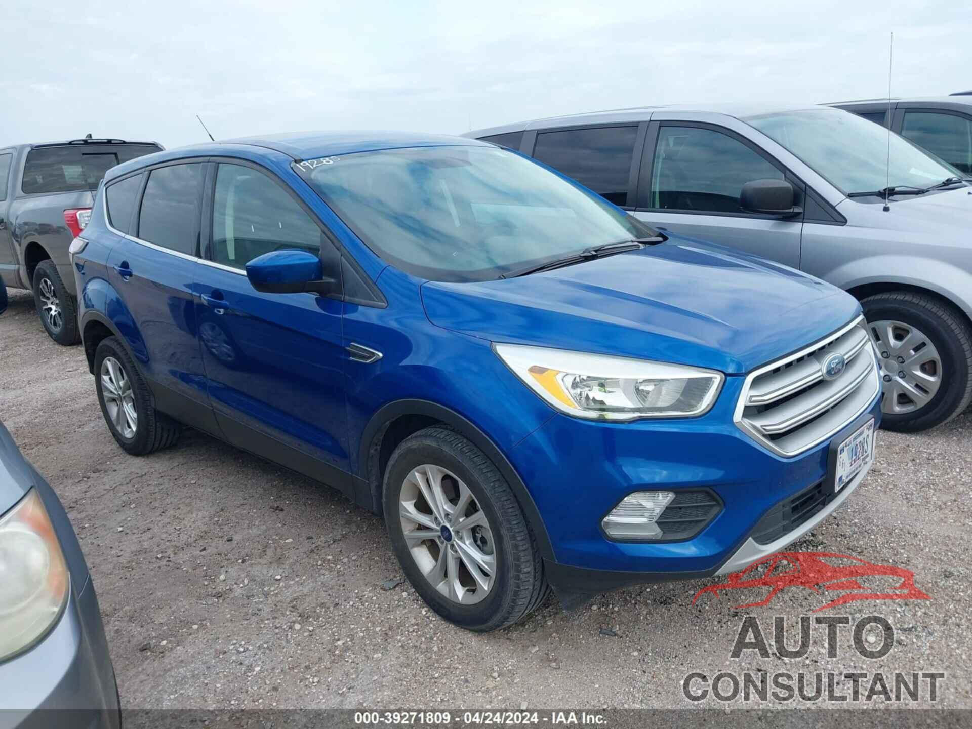 FORD ESCAPE 2017 - 1FMCU9GD6HUA41229