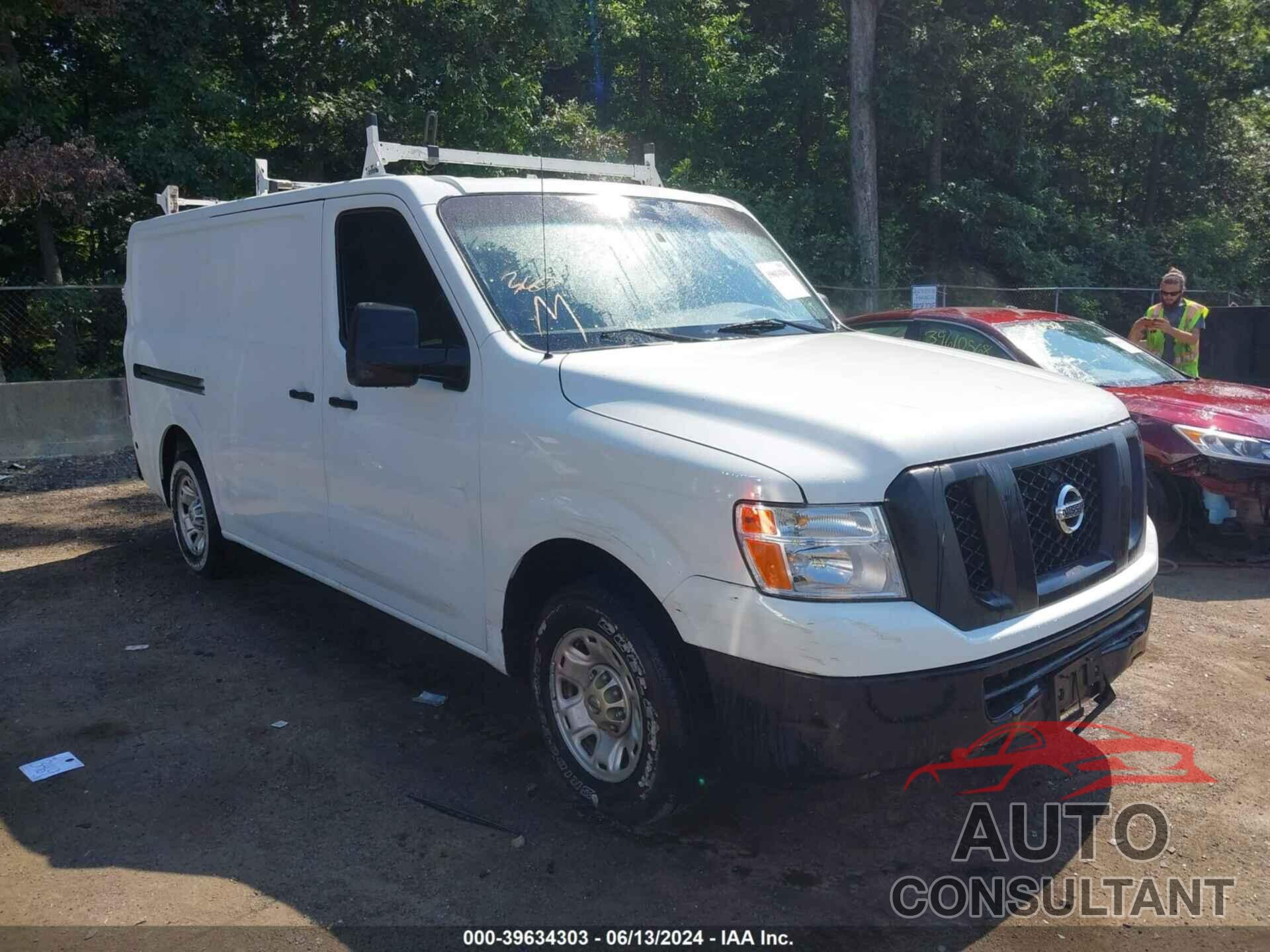 NISSAN NV CARGO NV1500 2016 - 1N6BF0KM7GN813272