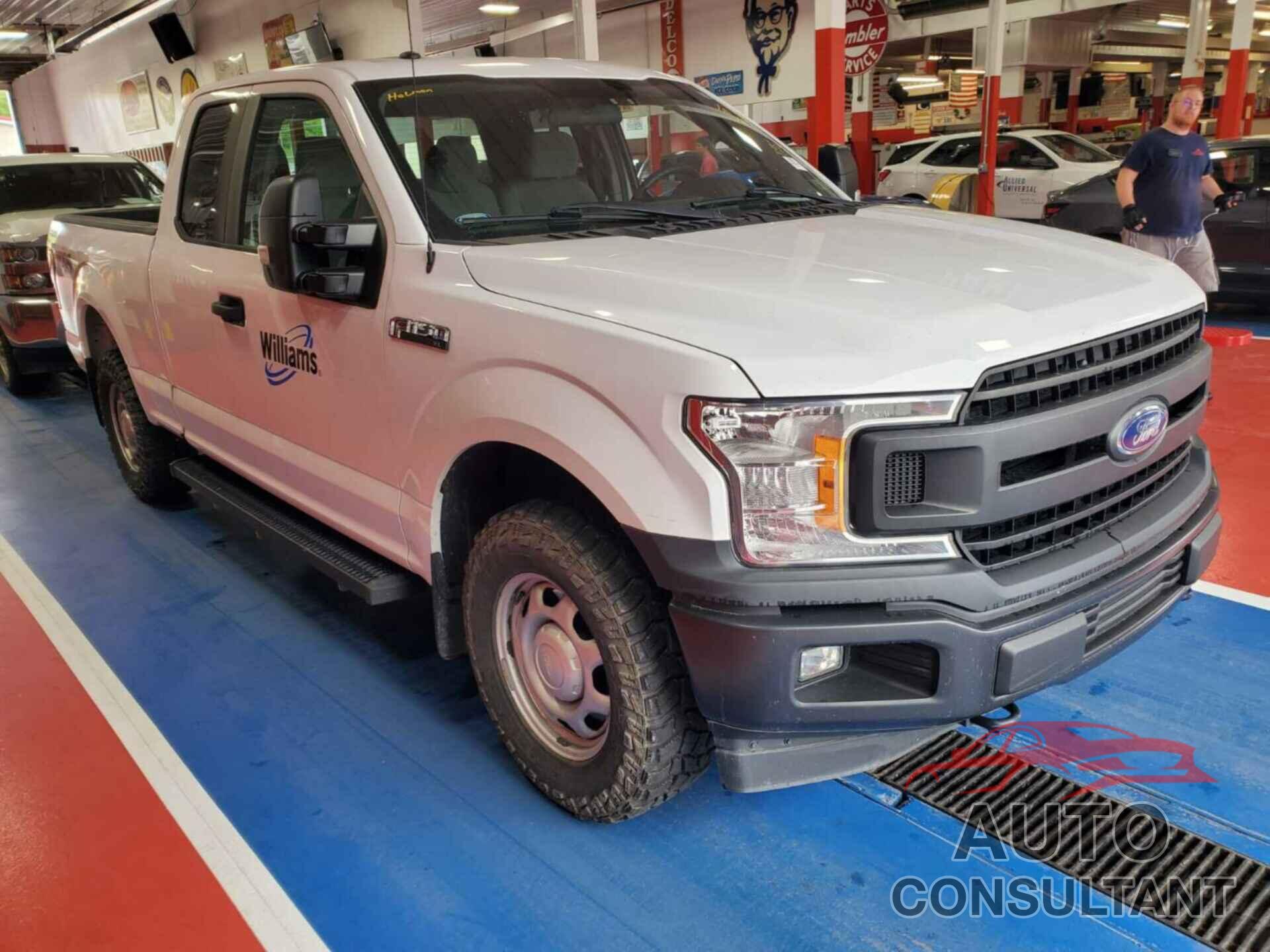 FORD F150 2018 - 1FTFX1E50JKE52438