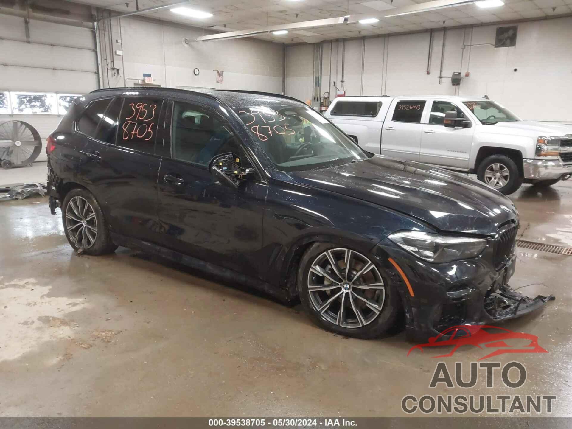 BMW X5 2022 - 5UXCR6C00N9L15755