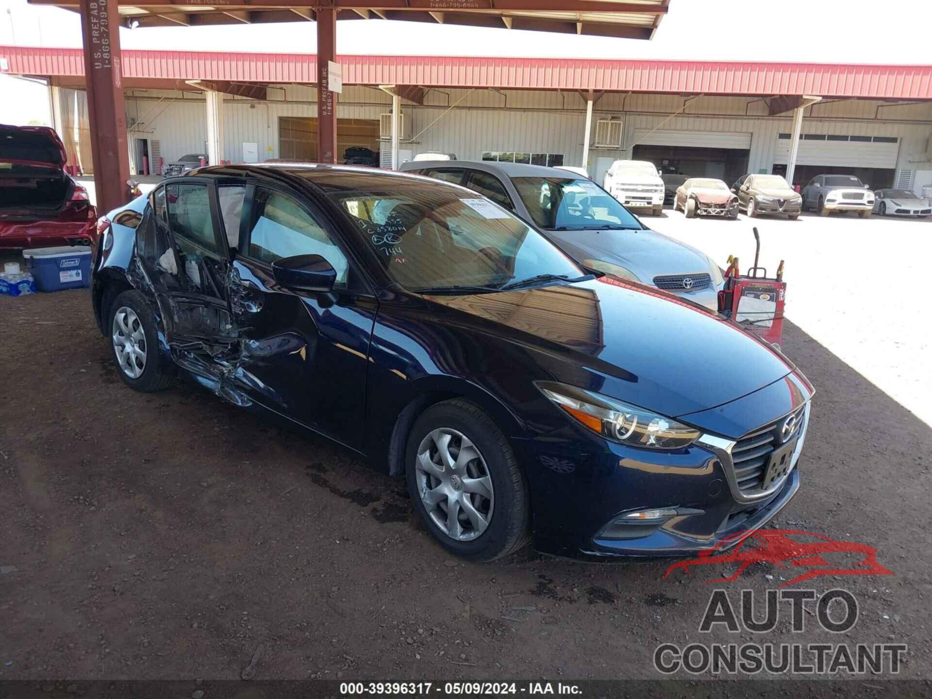 MAZDA MAZDA3 2018 - 3MZBN1U75JM207955