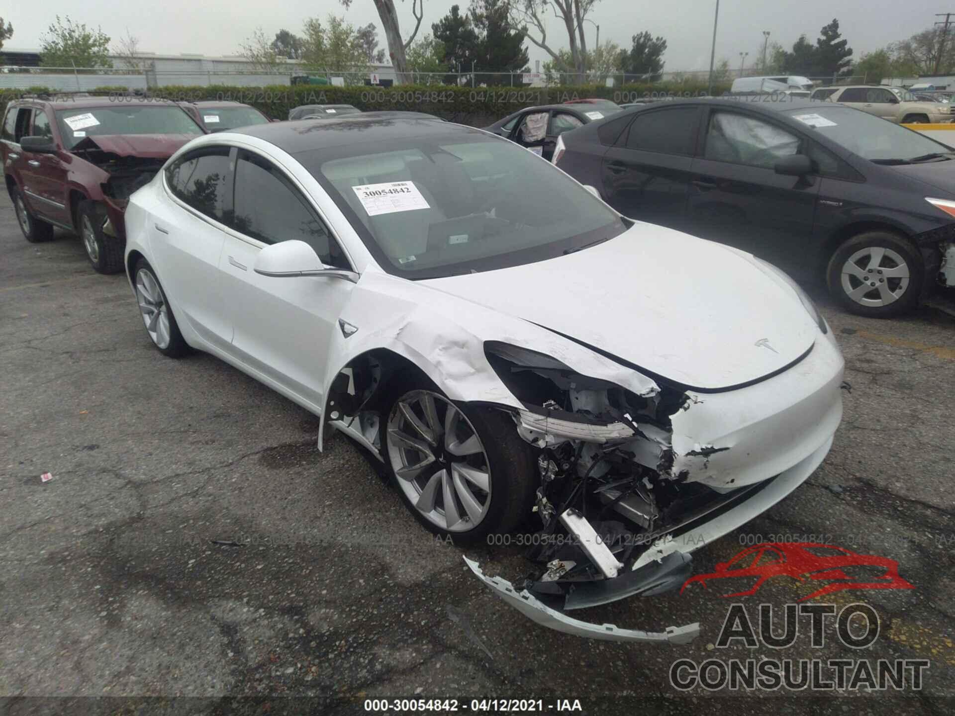 TESLA MODEL 3 2019 - 5YJ3E1EB8KF421824