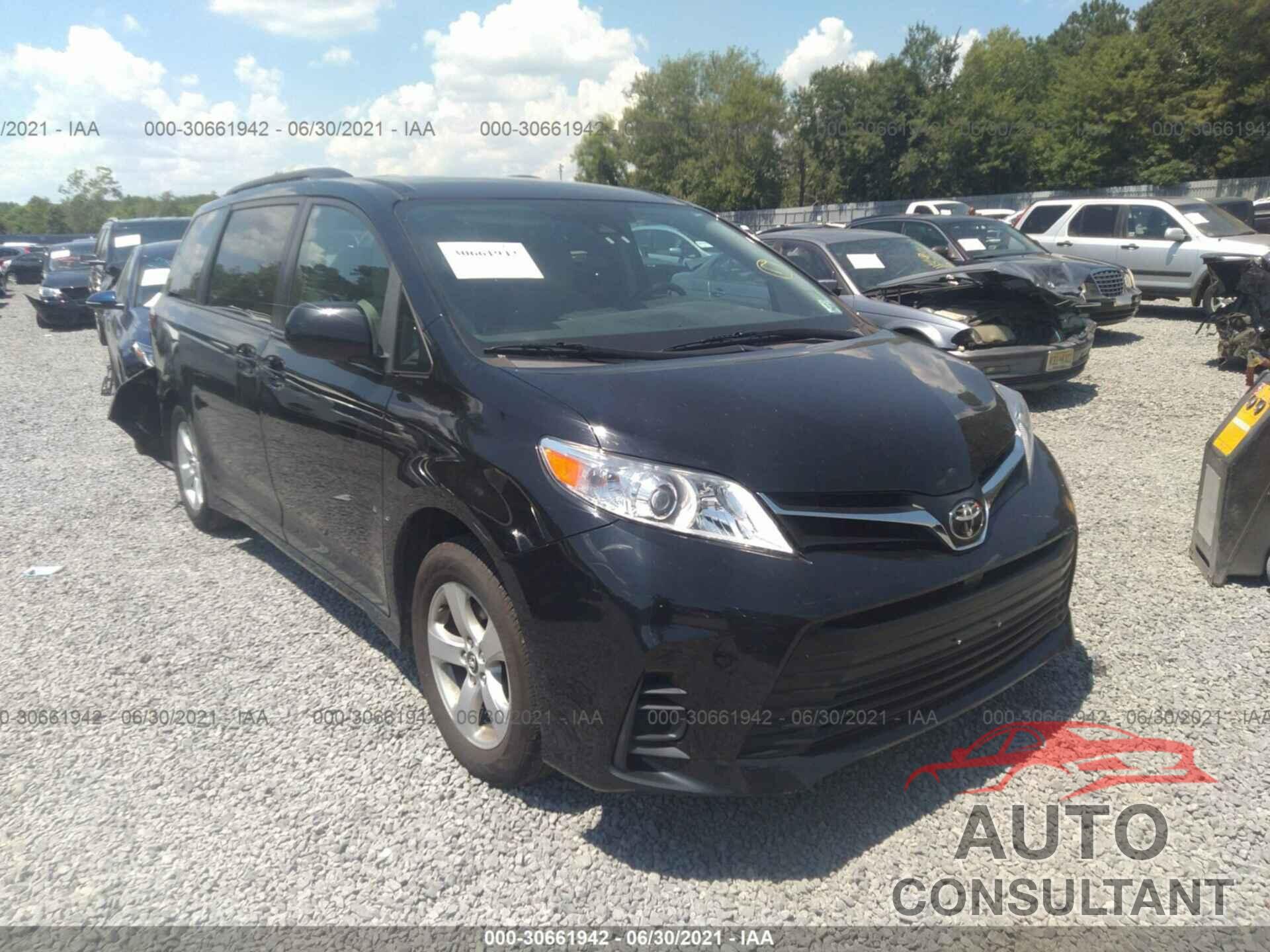 TOYOTA SIENNA 2018 - 5TDKZ3DC0JS905339