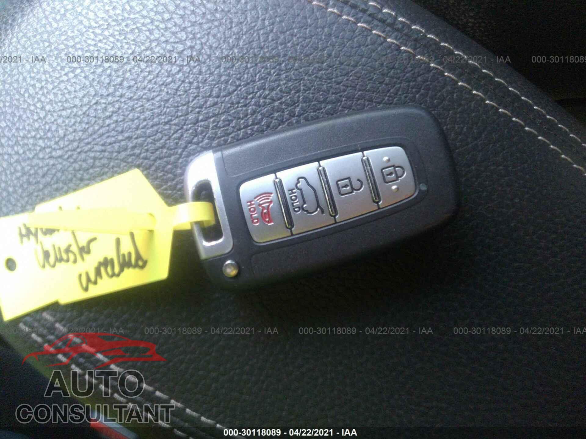 HYUNDAI VELOSTER 2017 - KMHTC6AE2HU313357