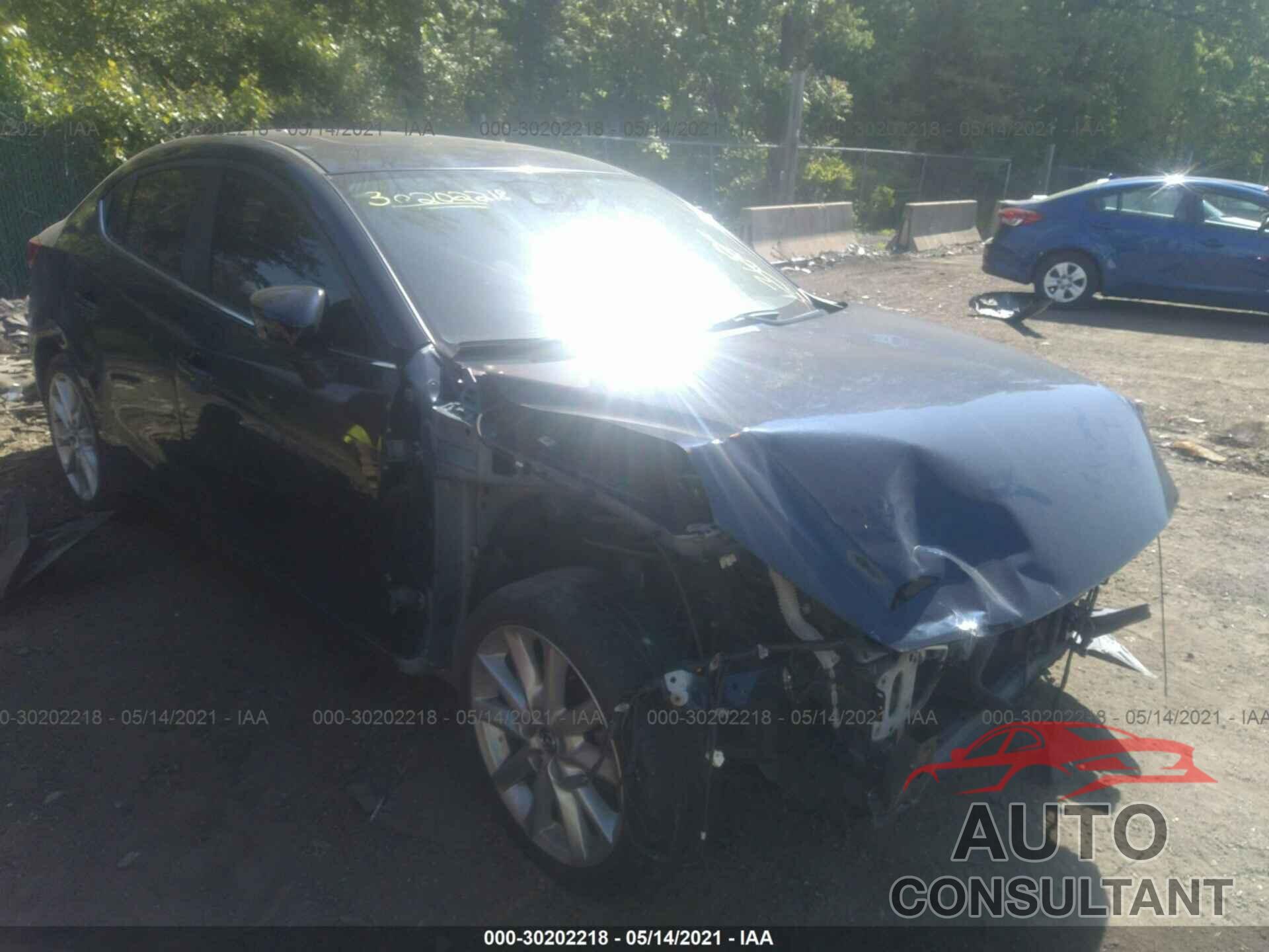 MAZDA MAZDA3 4-DOOR 2017 - JM1BN1V70H1123261