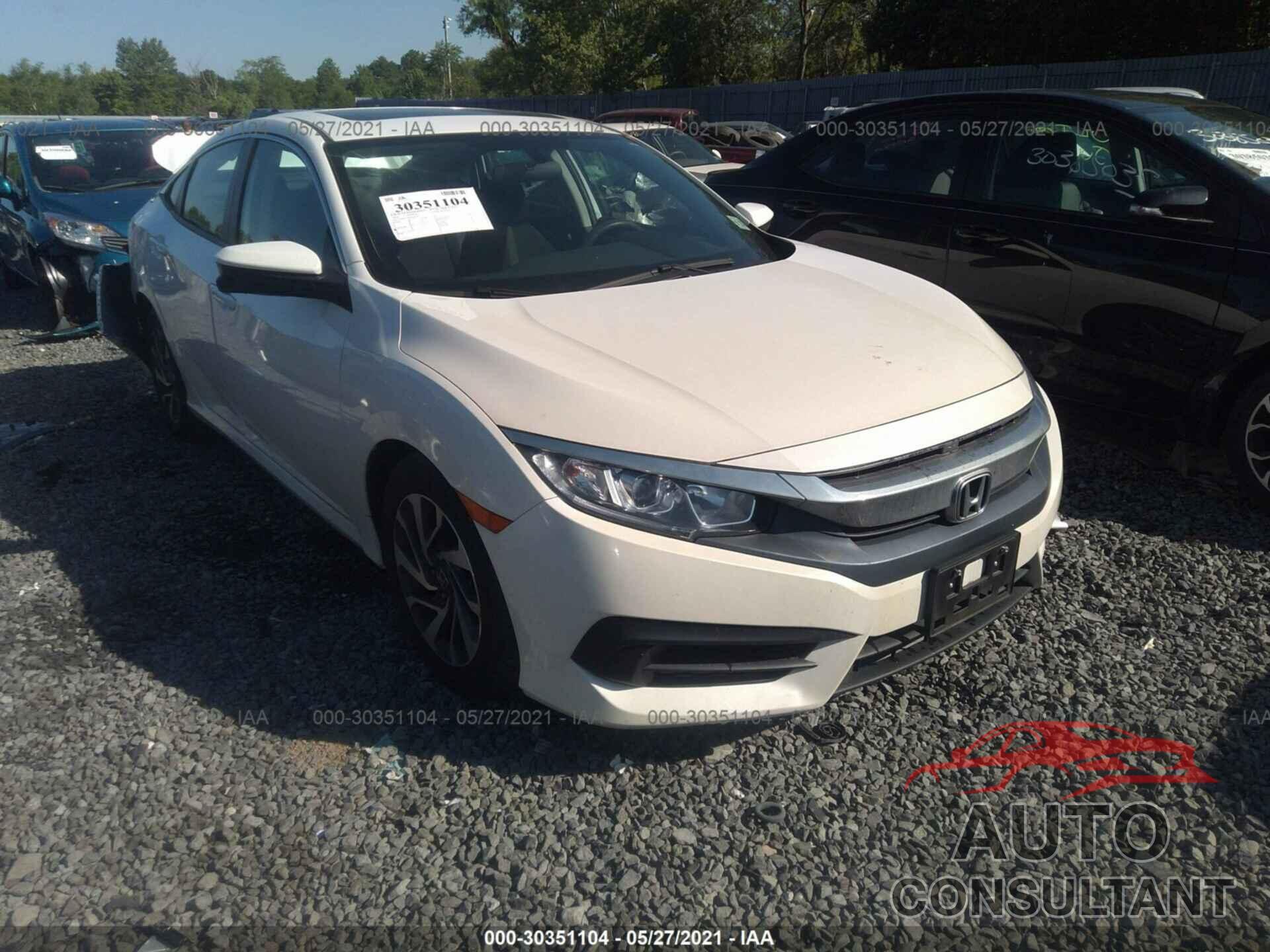 HONDA CIVIC SEDAN 2018 - 19XFC2F76JE207728