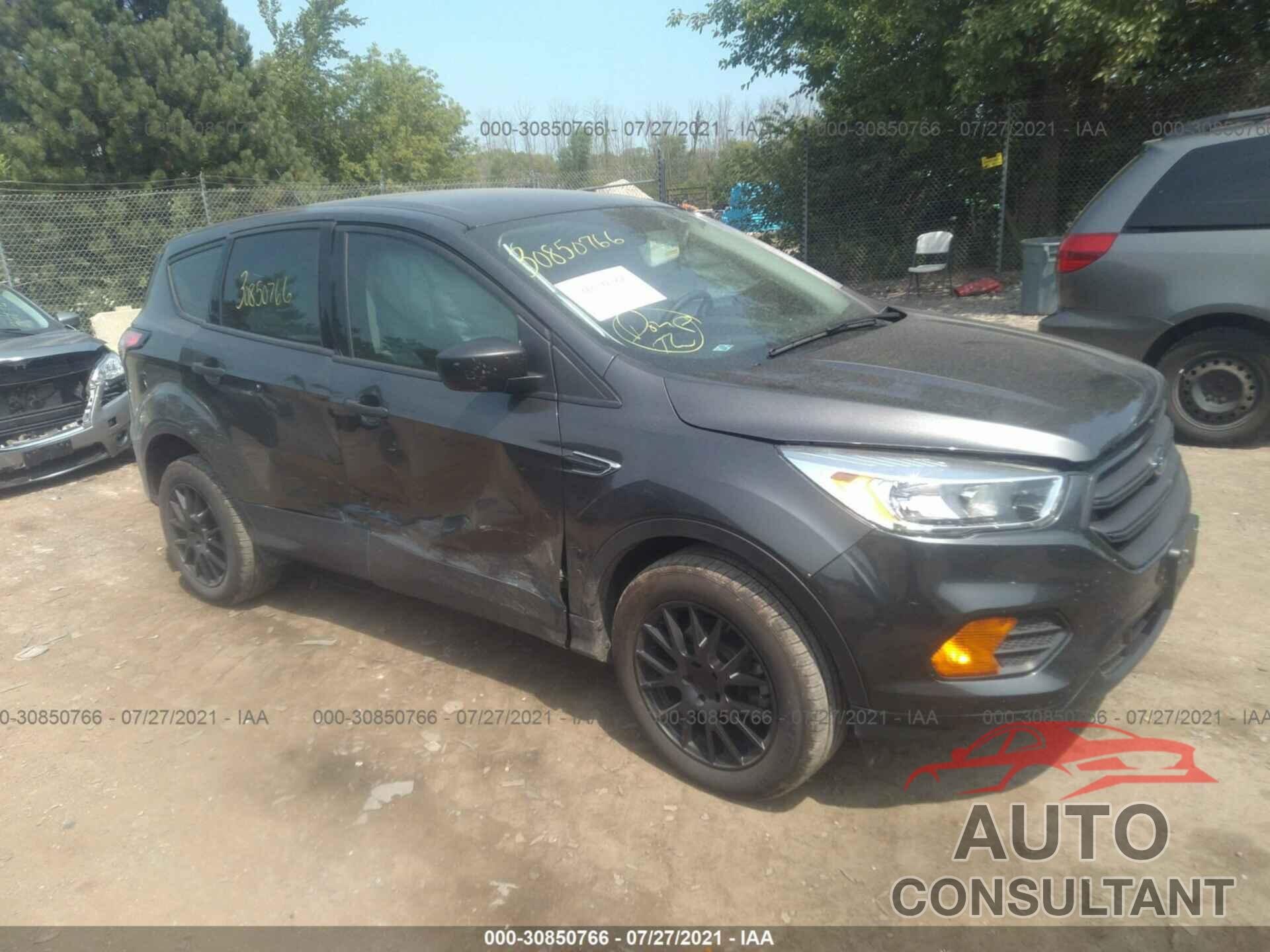 FORD ESCAPE 2017 - 1FMCU0F7XHUB75541