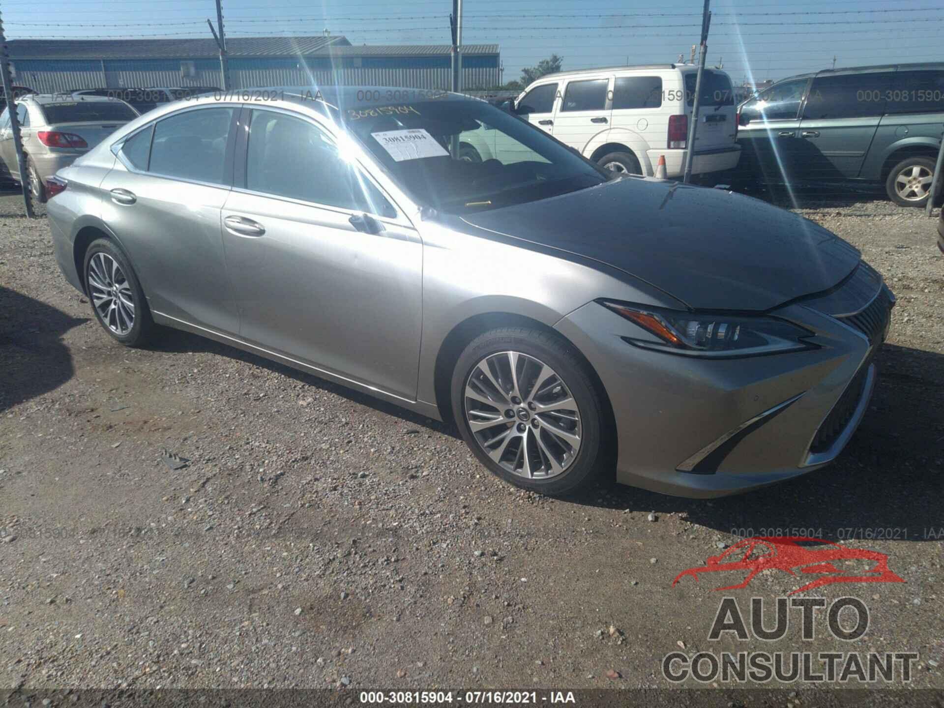 LEXUS ES 2019 - 58ABZ1B17KU014648