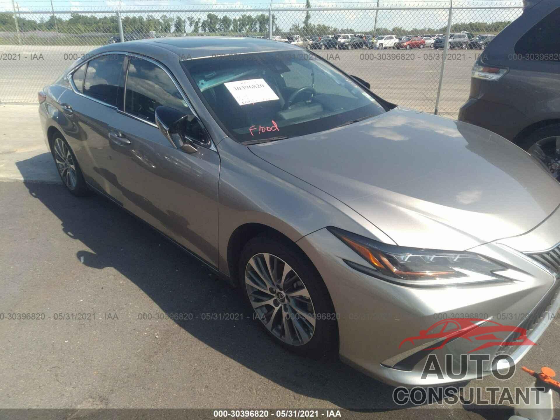 LEXUS ES 2019 - 58ABZ1B19KU048798