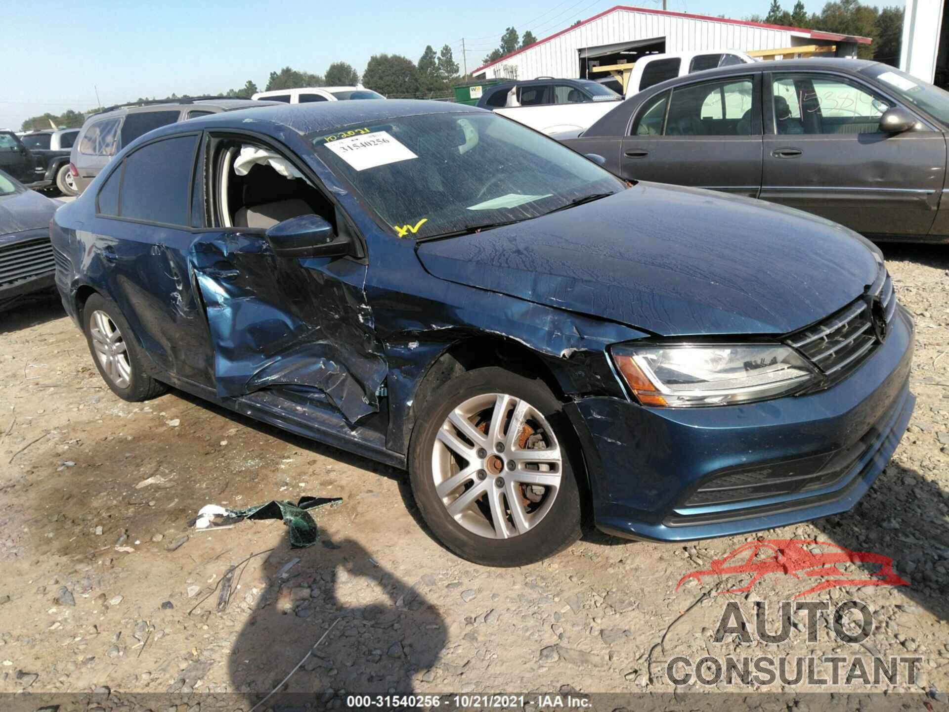 VOLKSWAGEN JETTA 2018 - 3VW2B7AJ9JM217013