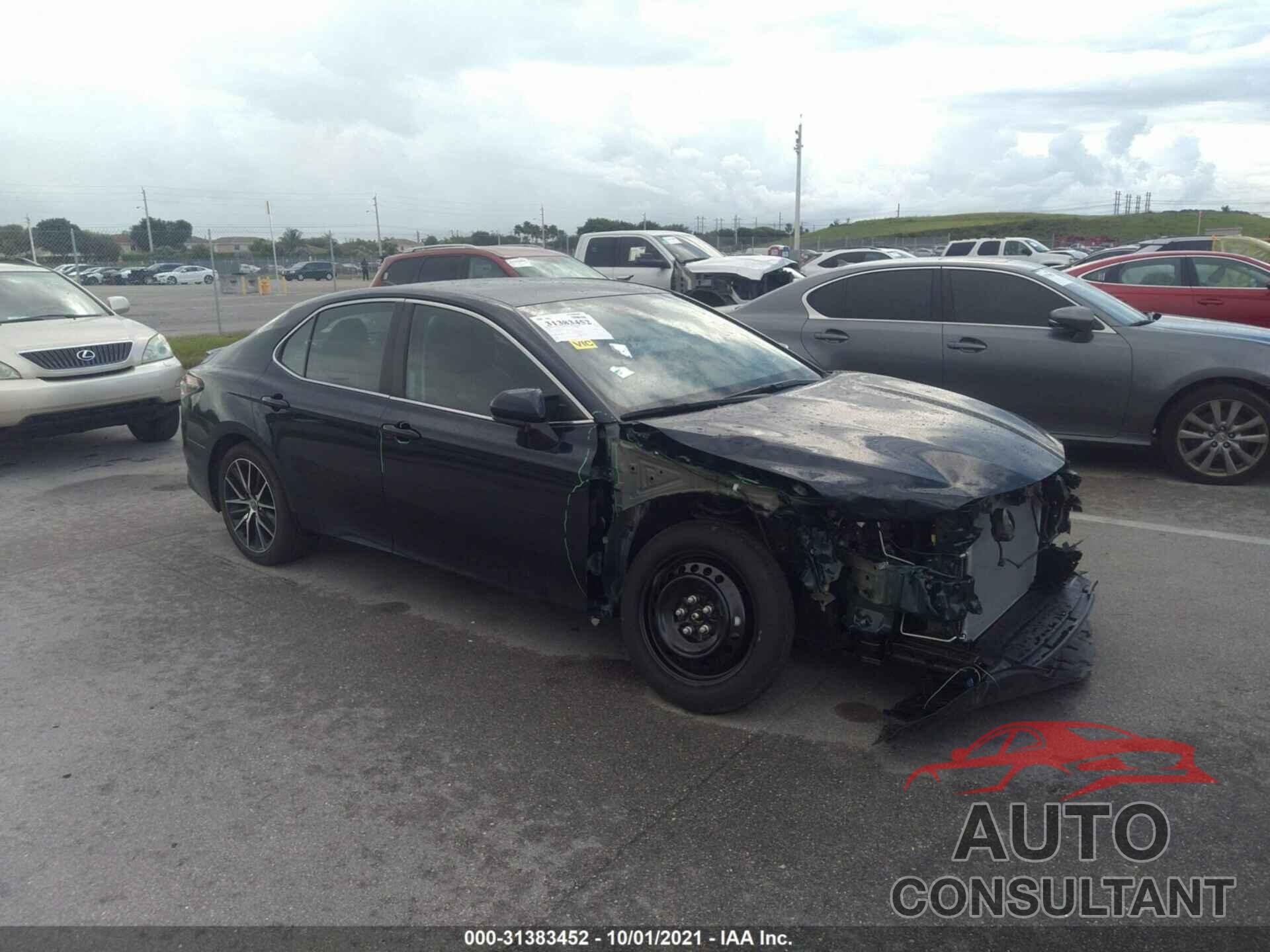 TOYOTA CAMRY 2021 - 4T1G11AK7MU606858