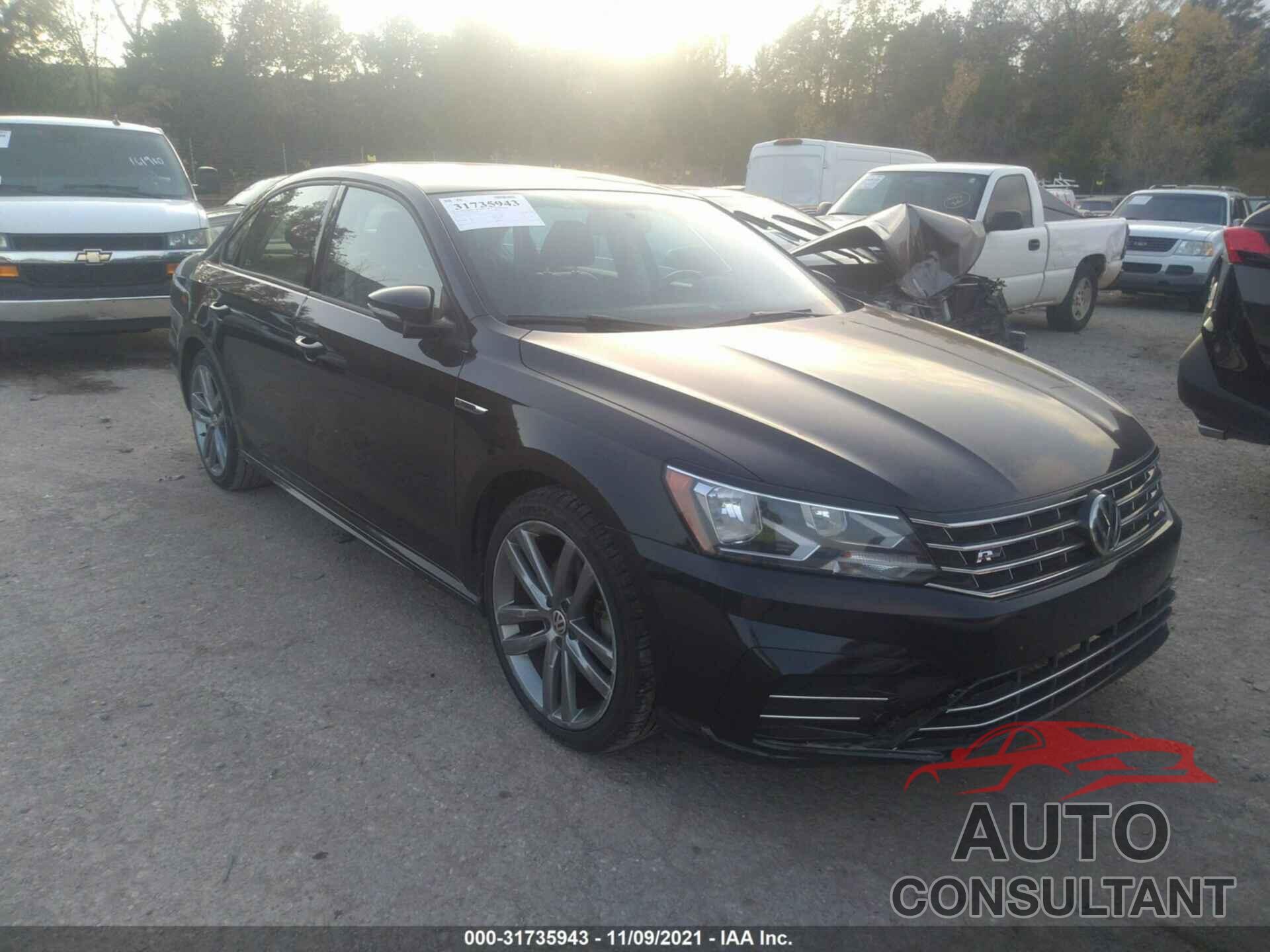 VOLKSWAGEN PASSAT 2018 - 1VWAA7A39JC033742