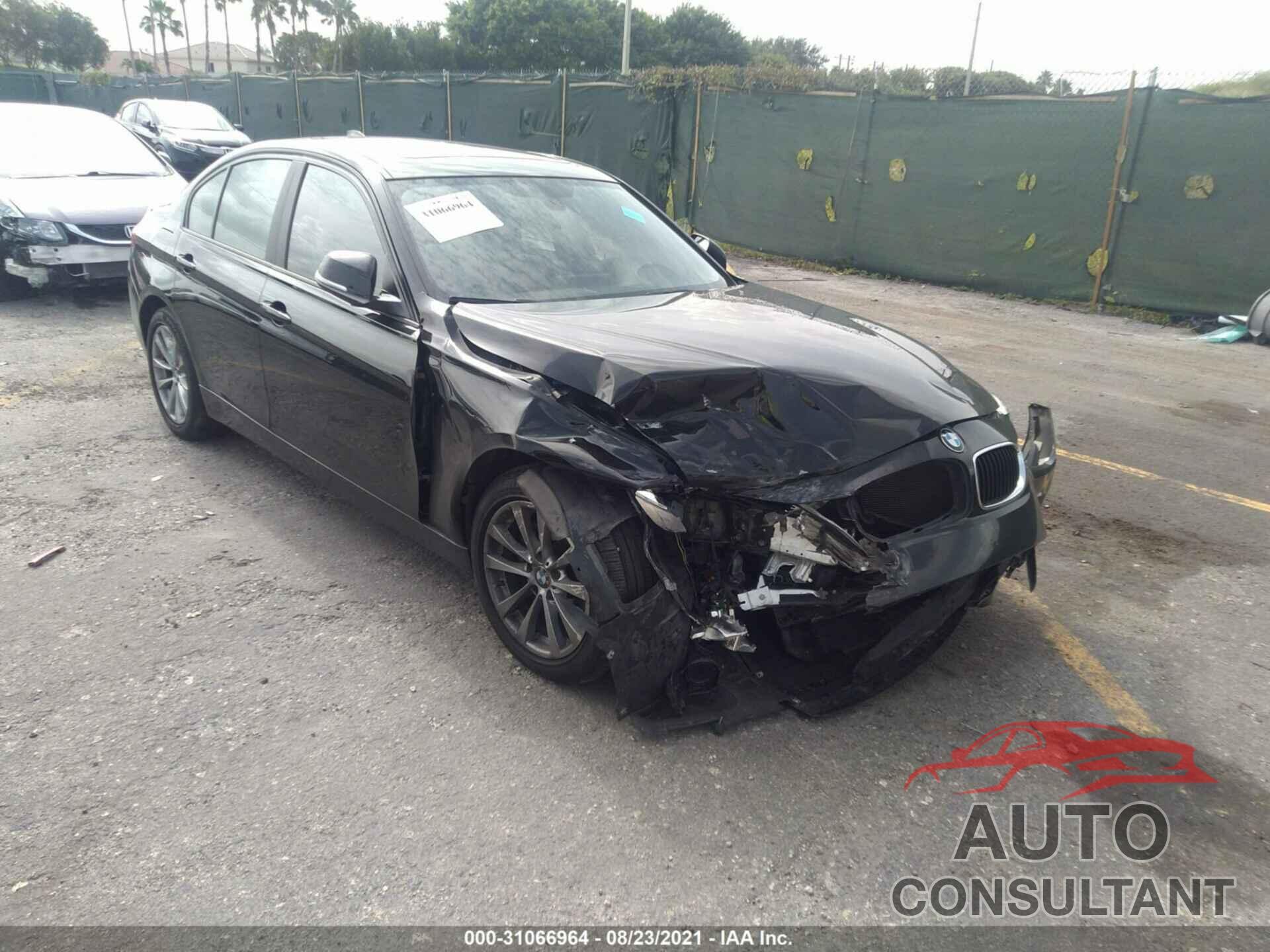 BMW 3 SERIES 2016 - WBA8E1G58GNU12043
