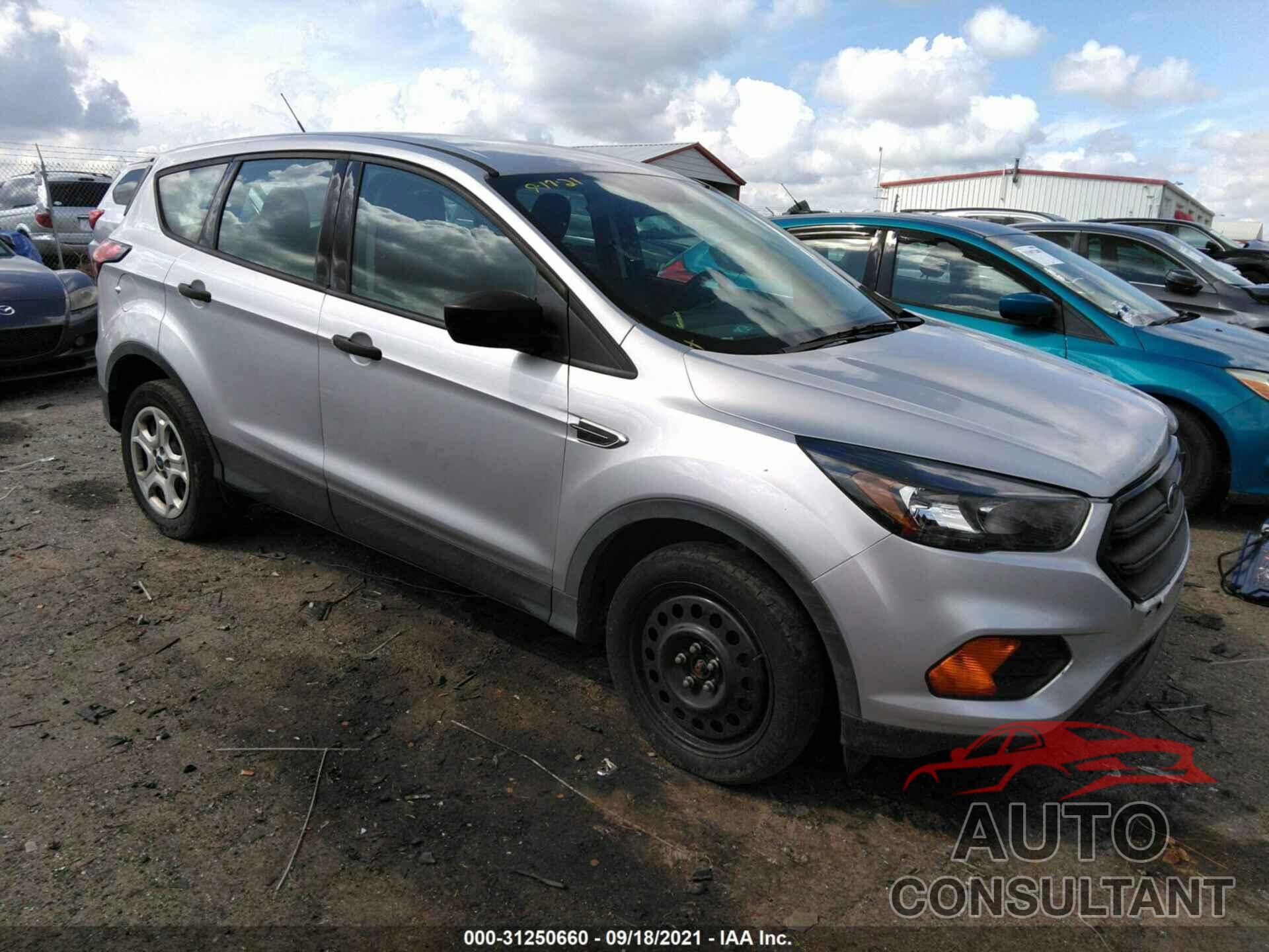 FORD ESCAPE 2019 - 1FMCU0F73KUA50002