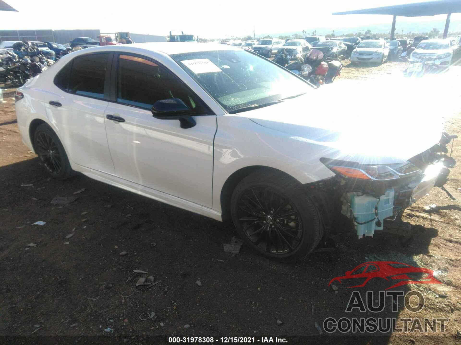 TOYOTA CAMRY 2020 - 4T1G11AK0LU350013