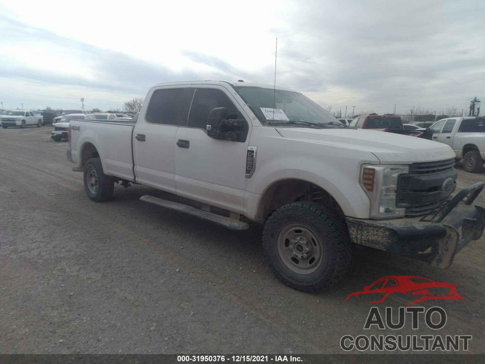 FORD SUPER DUTY F-250 SRW 2018 - 1FT7W2B64JEB35481