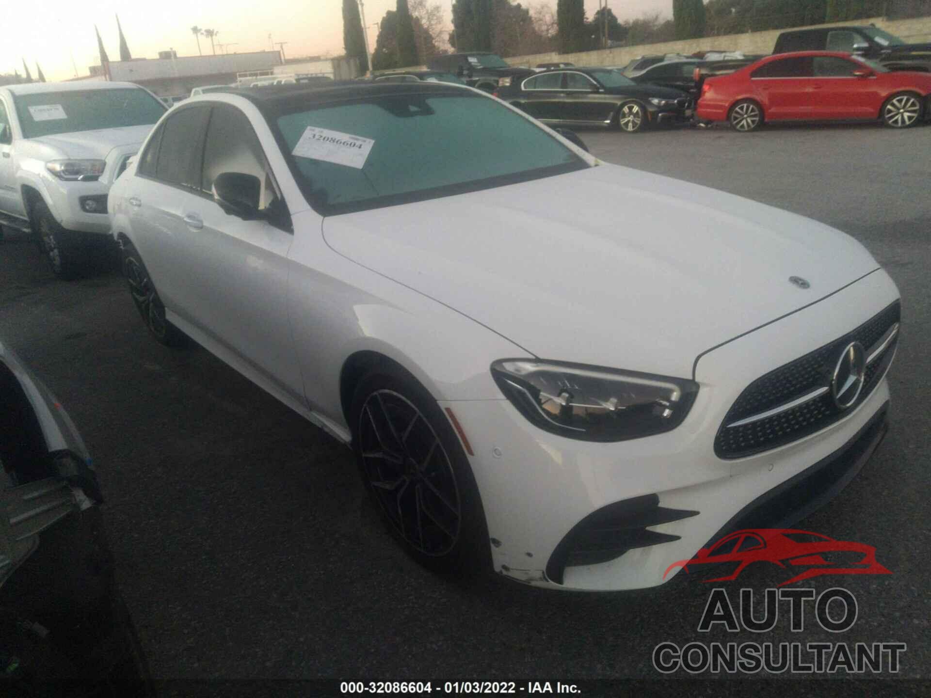 MERCEDES-BENZ E-CLASS 2021 - W1KZF8DB3MA945353