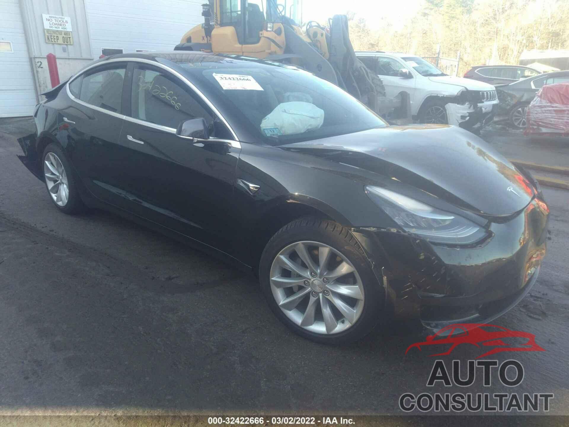 TESLA MODEL 3 2018 - 5YJ3E1EA9JF010082