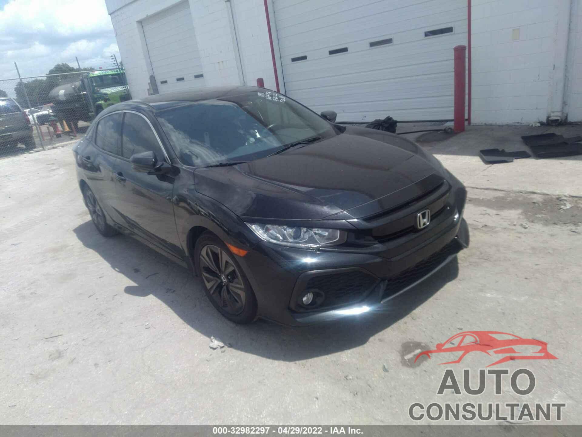 HONDA CIVIC HATCHBACK 2018 - SHHFK7H79JU207289
