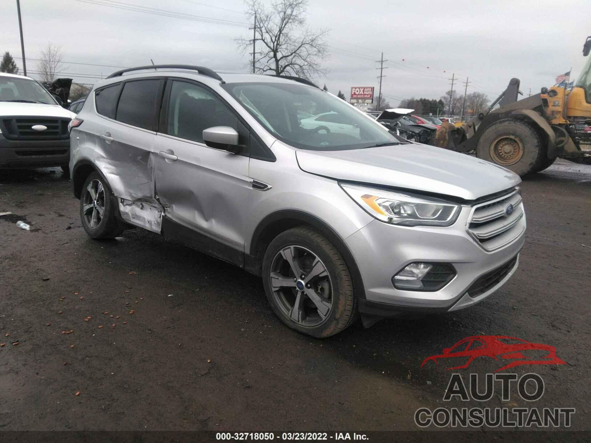 FORD ESCAPE 2018 - 1FMCU9HD4JUA21002