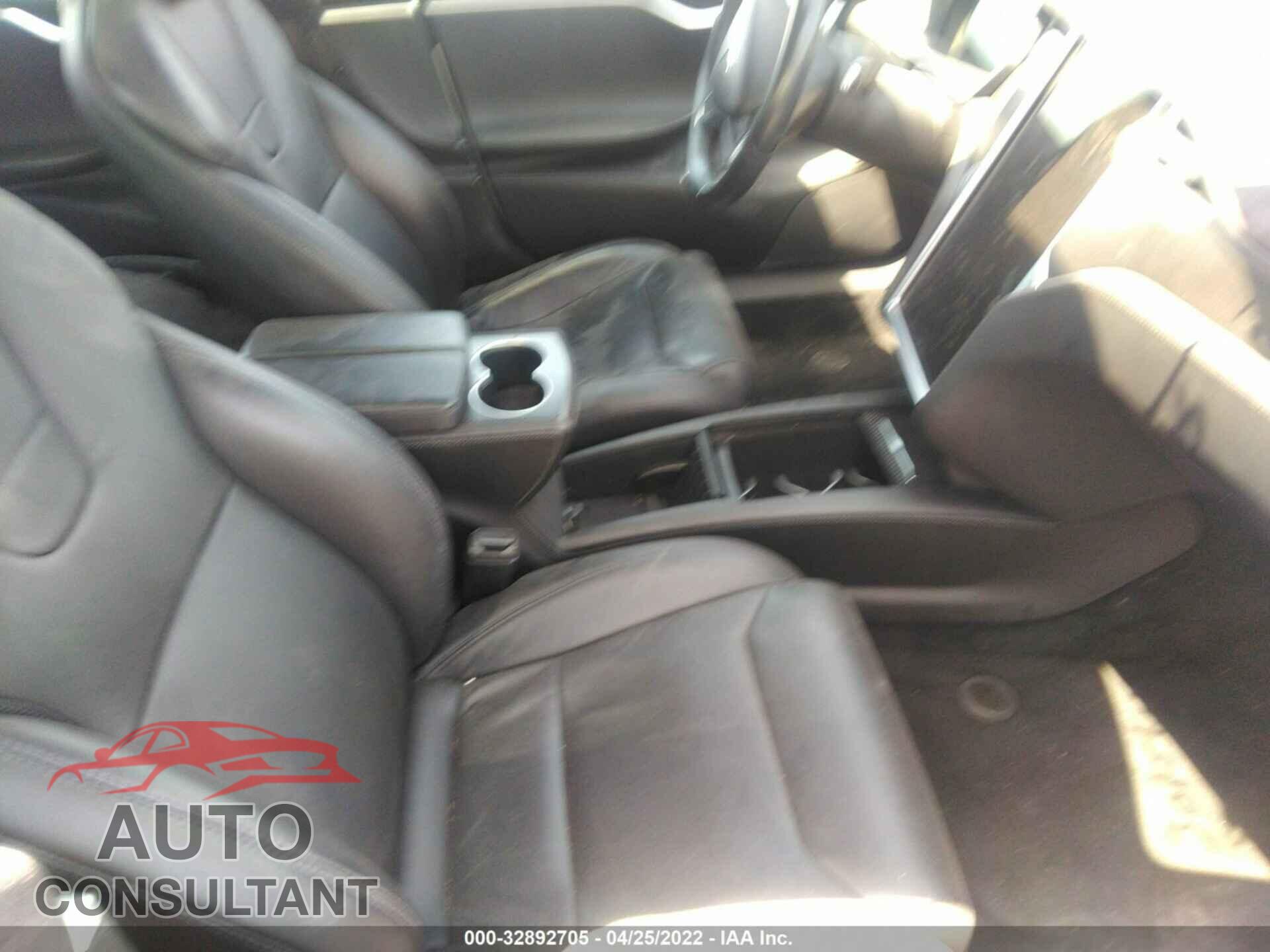 TESLA MODEL S 2017 - 5YJSA1E42HF200785