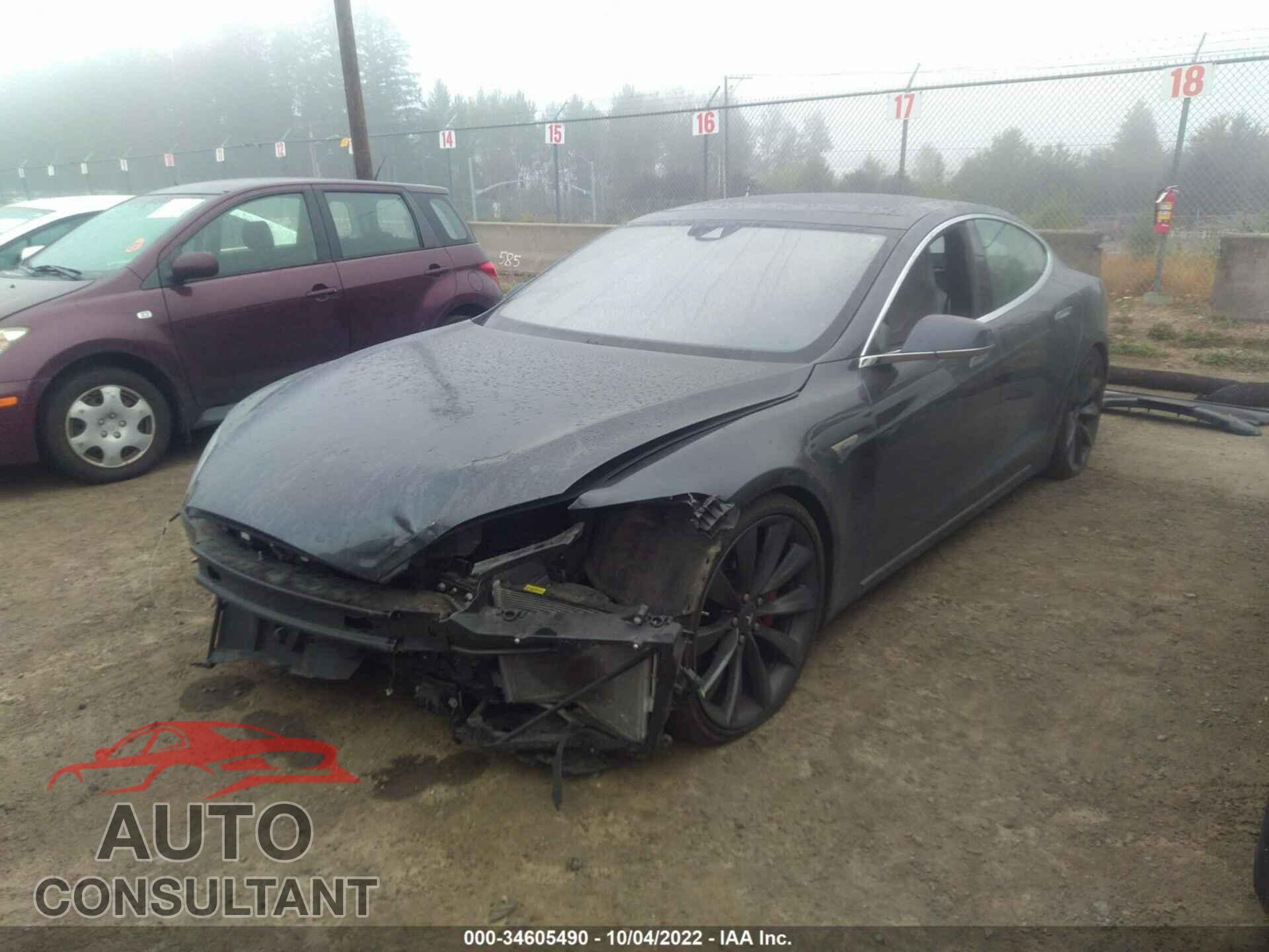 TESLA MODEL S 2016 - 5YJSA1E4XGF128913