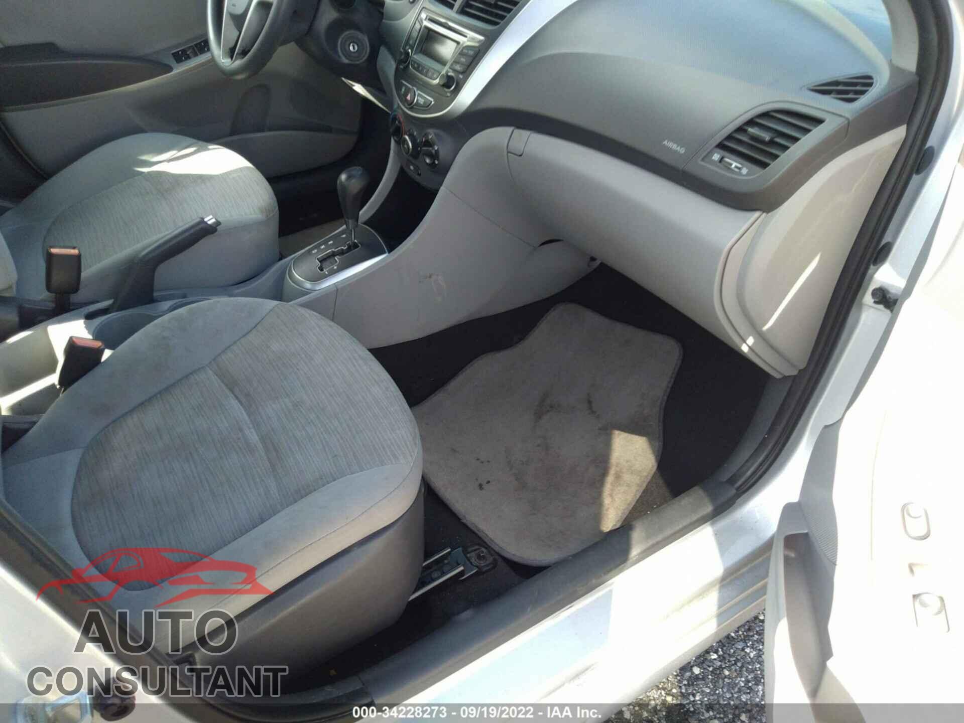 HYUNDAI ACCENT 2016 - KMHCT4AE6GU059378