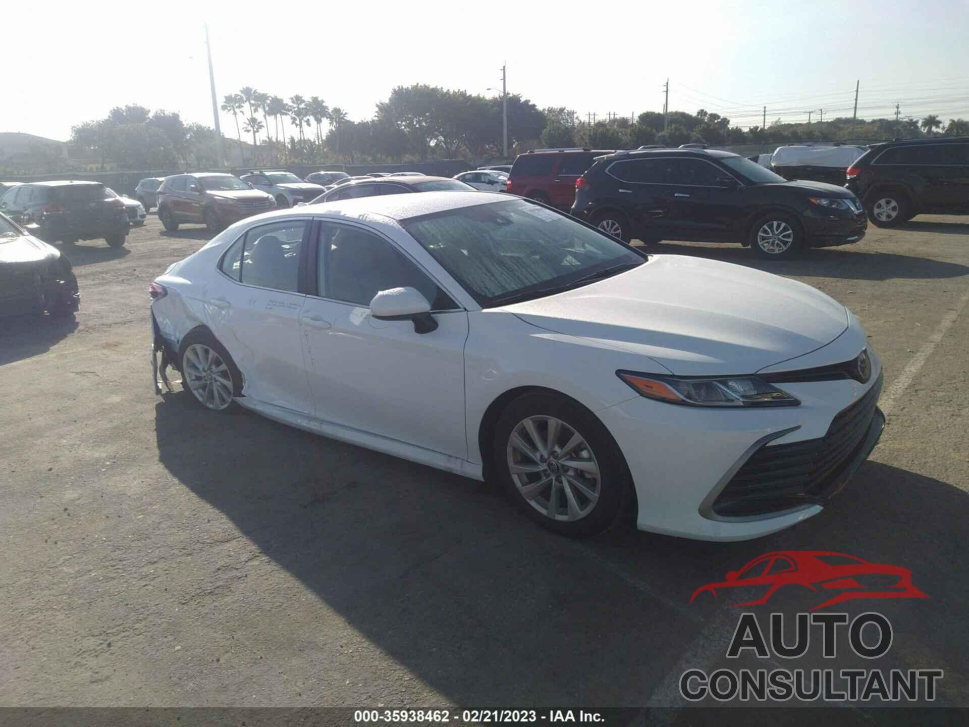 TOYOTA CAMRY 2023 - 4T1C11AK1PU749419