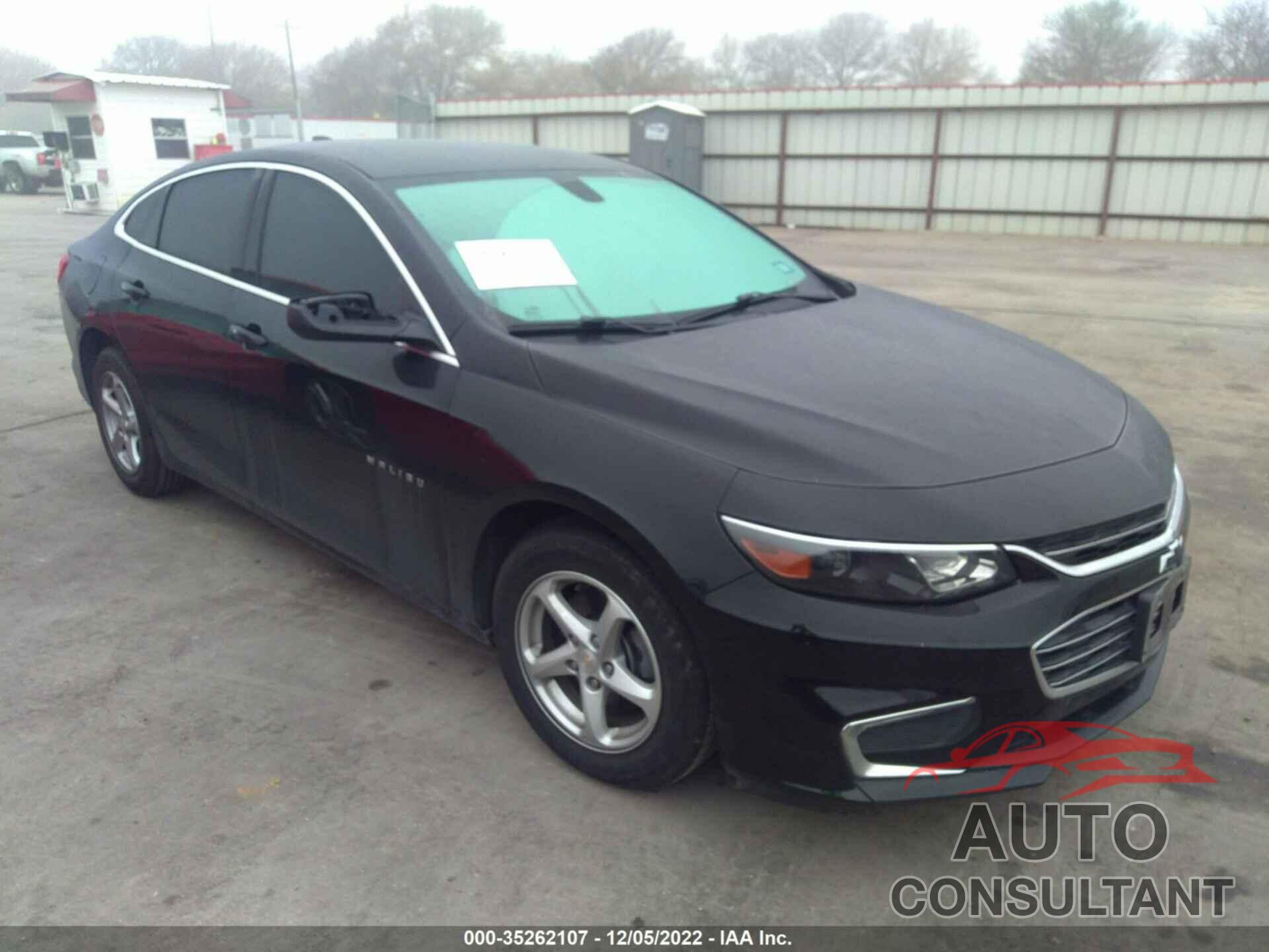 CHEVROLET MALIBU 2018 - 1G1ZB5ST0JF253865