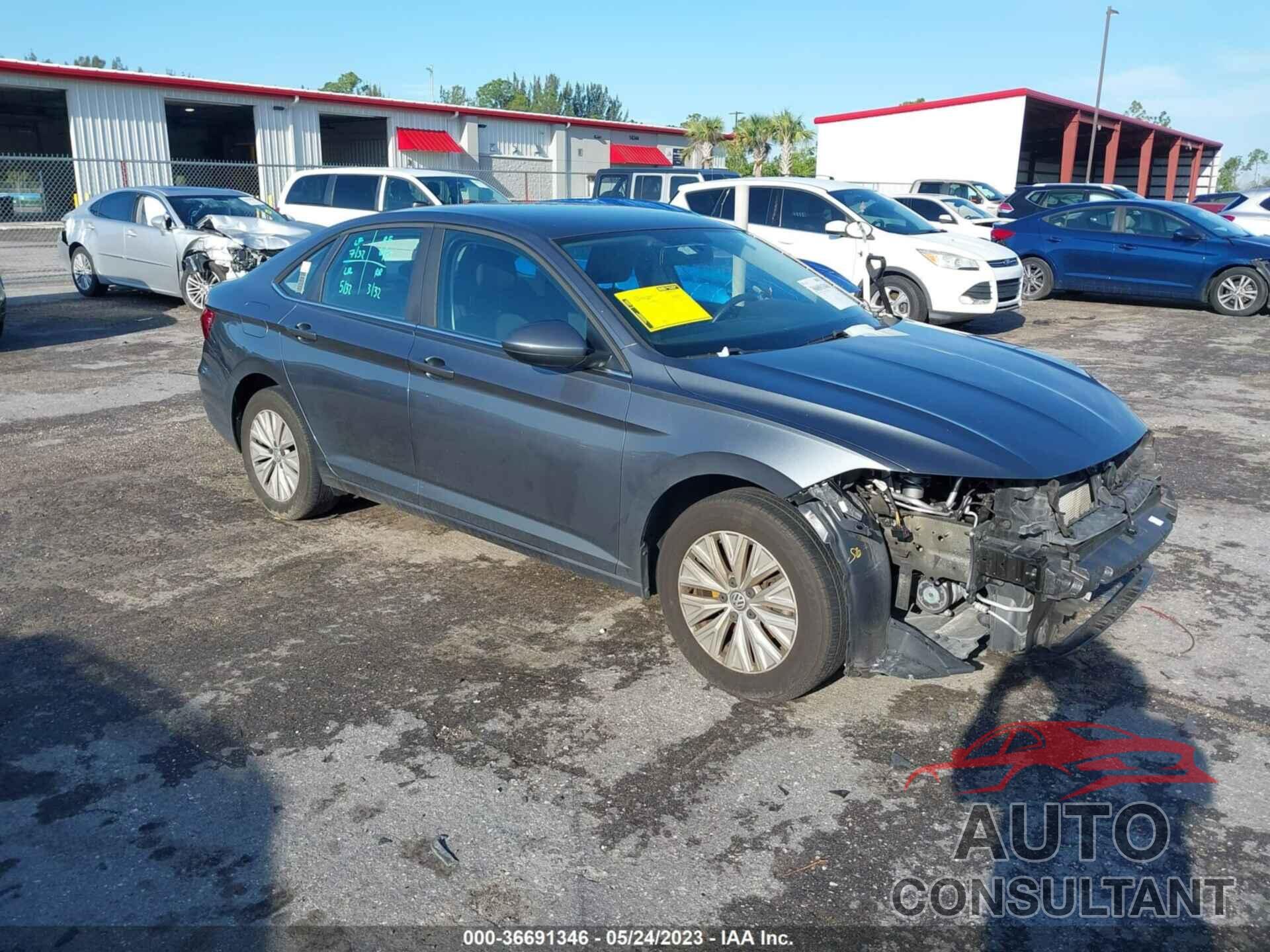 VOLKSWAGEN JETTA 2019 - 3VWN57BU0KM176902