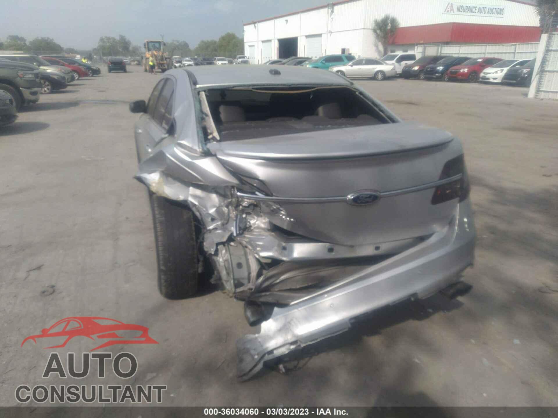 FORD TAURUS 2015 - 1FAHP2KT8FG202057