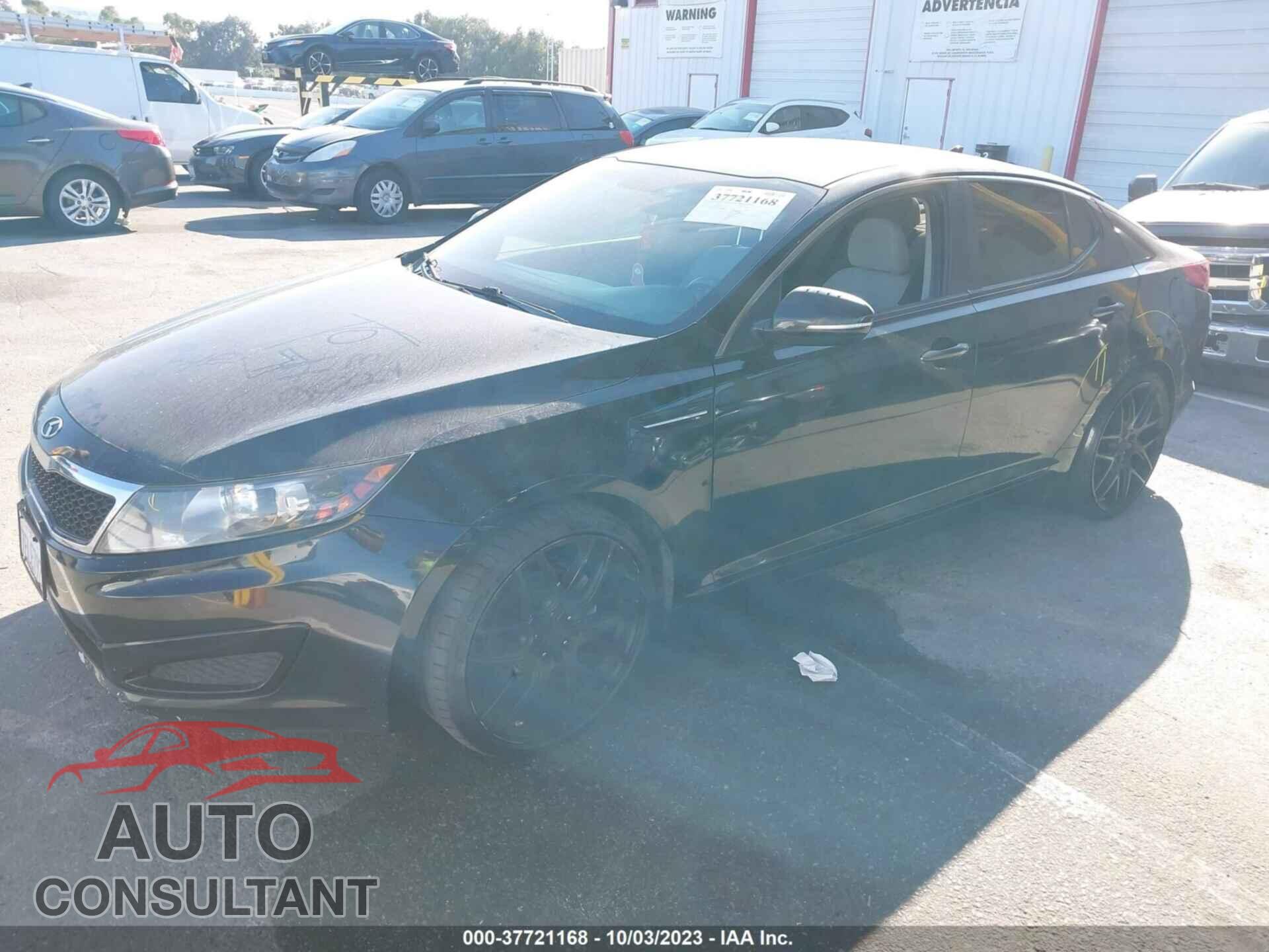 KIA OPTIMA 2011 - KNAGM4A78B5115485