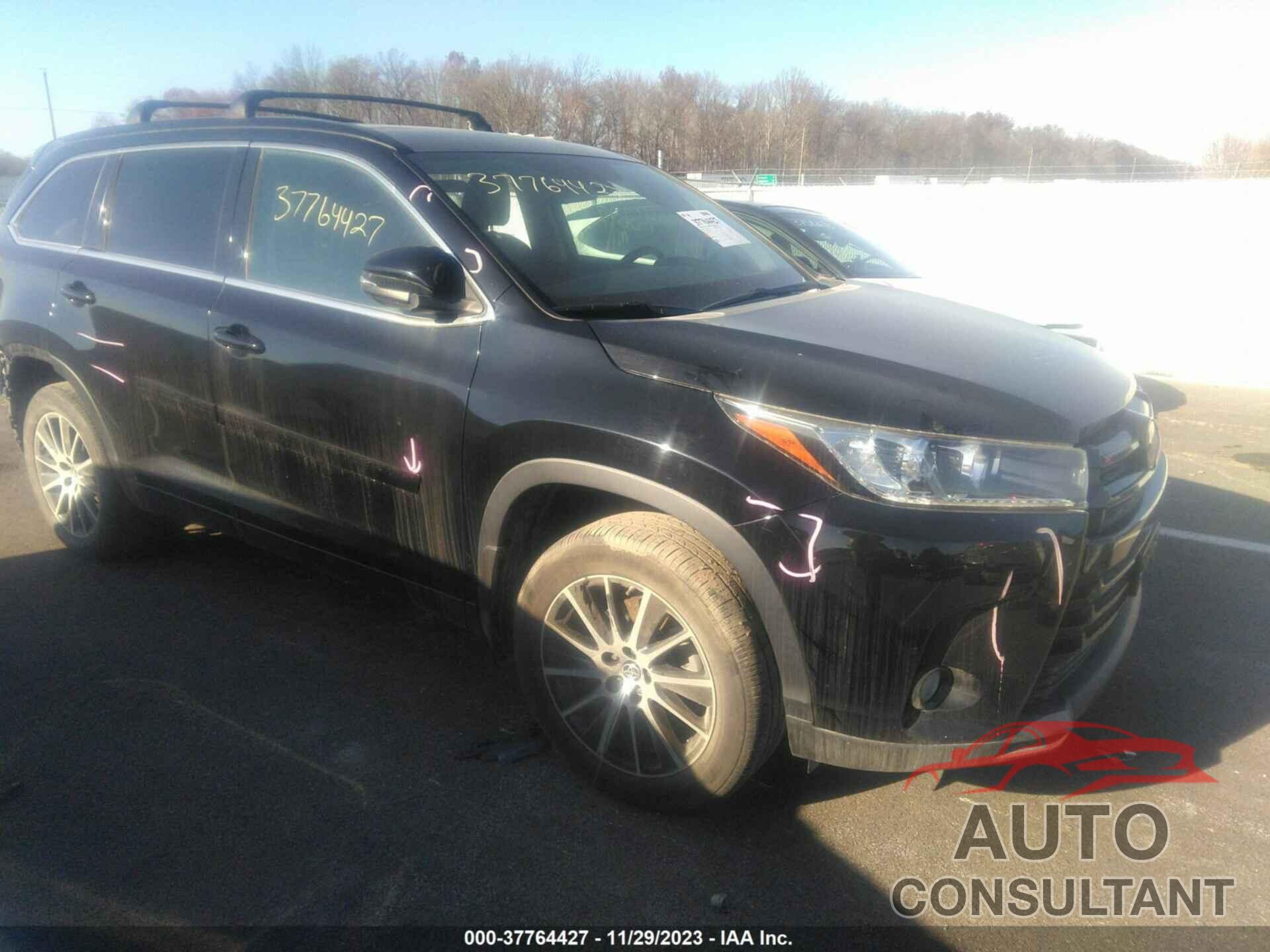 TOYOTA HIGHLANDER 2018 - 5TDJZRFH6JS551754