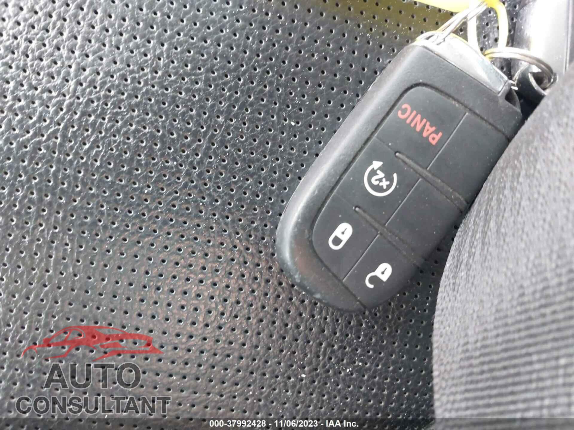 JEEP COMPASS 2017 - 3C4NJDCB6HT671890