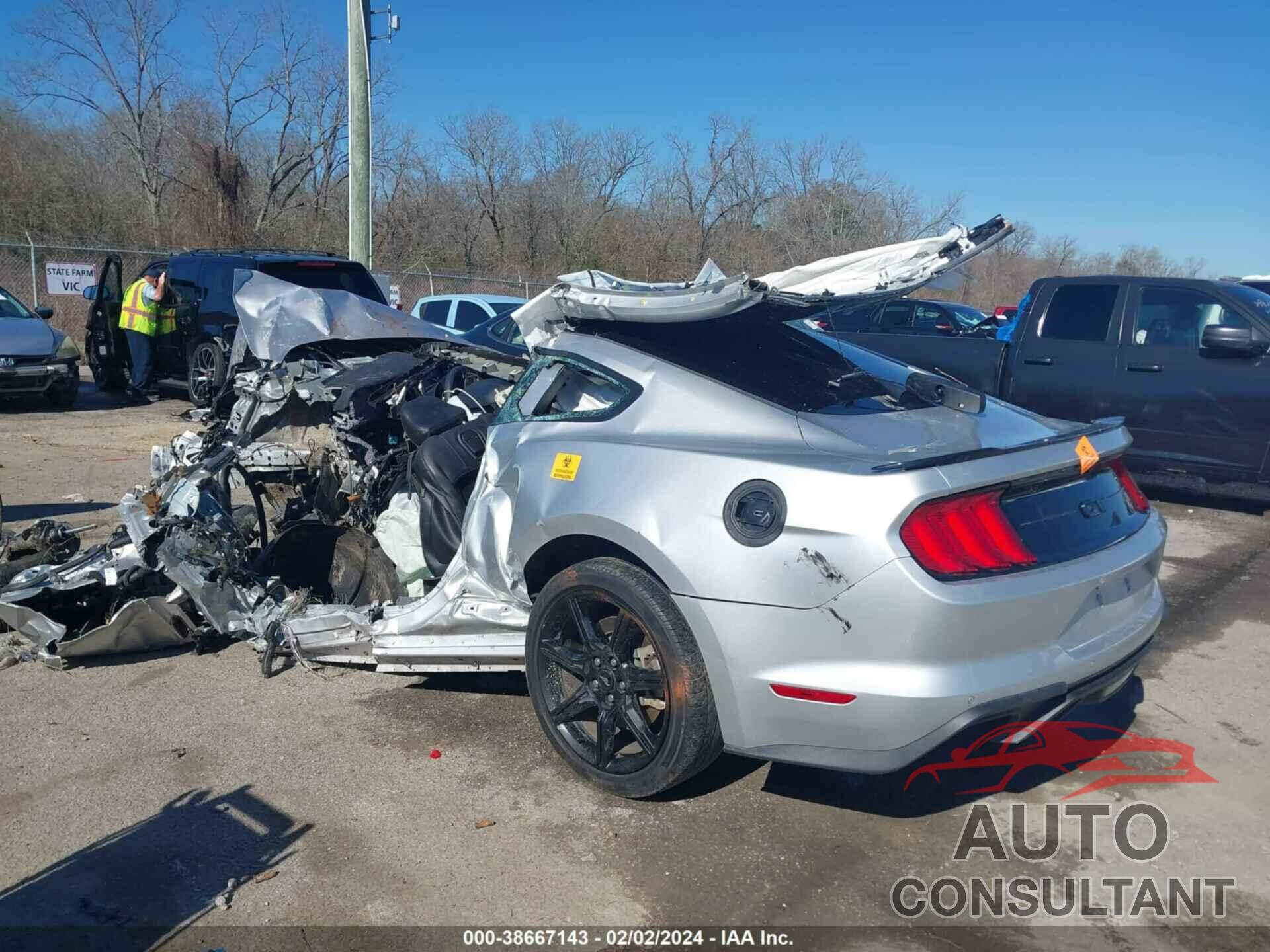 FORD MUSTANG 2019 - 1FA6P8CF3K5200046