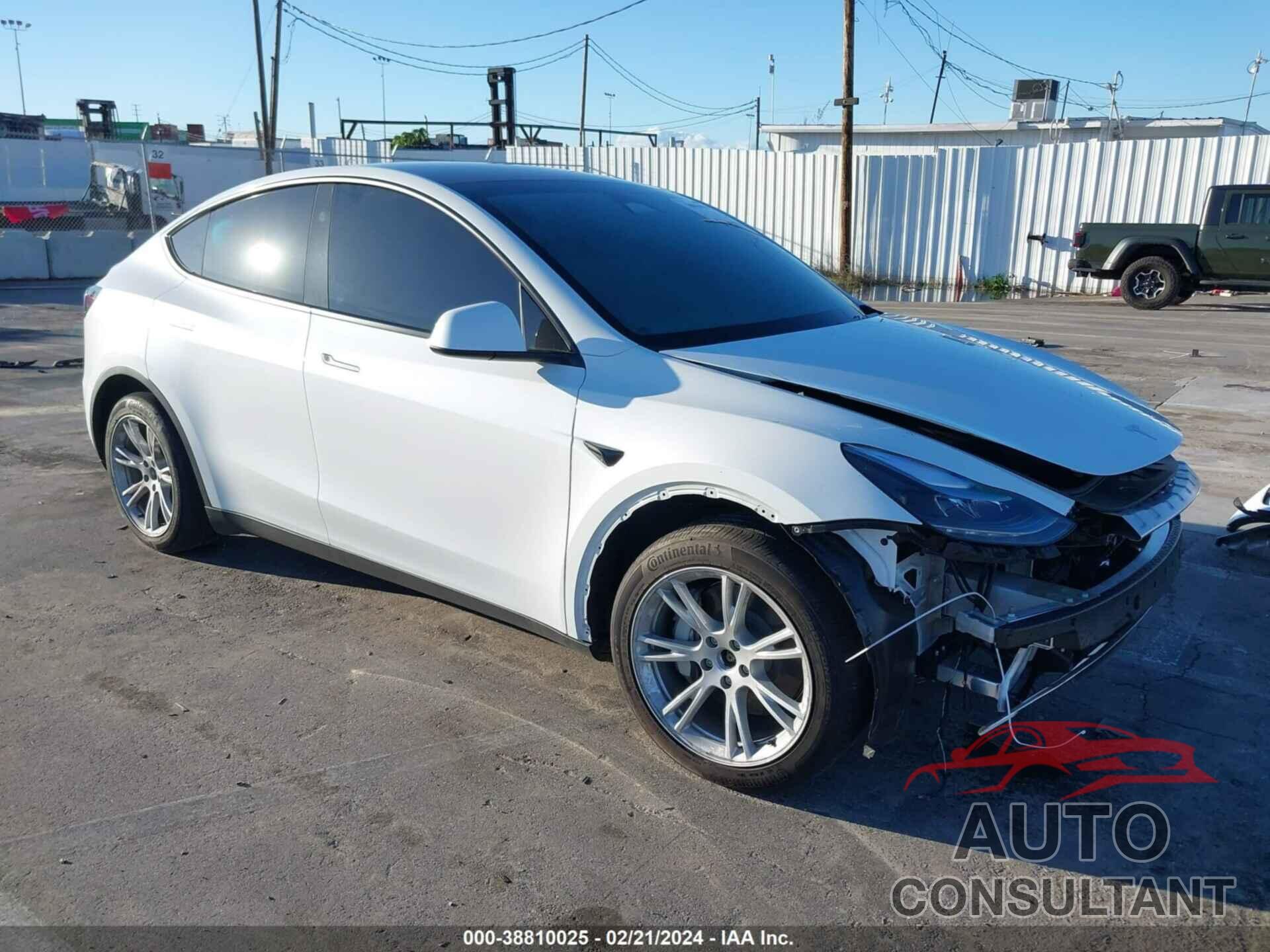 TESLA MODEL Y 2023 - 7SAYGAEE5PF816807