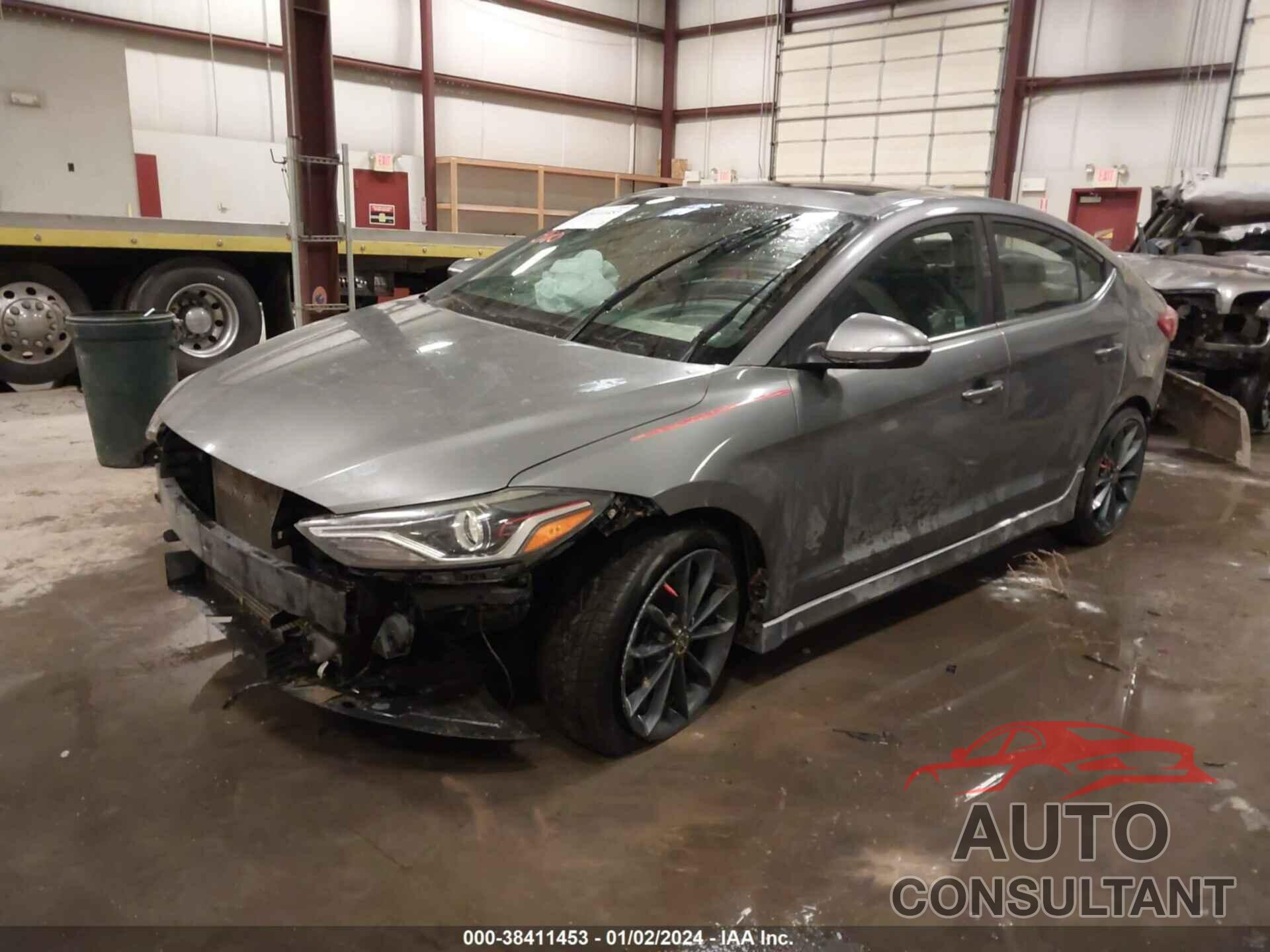 HYUNDAI ELANTRA 2017 - KMHD04LB7HU346813