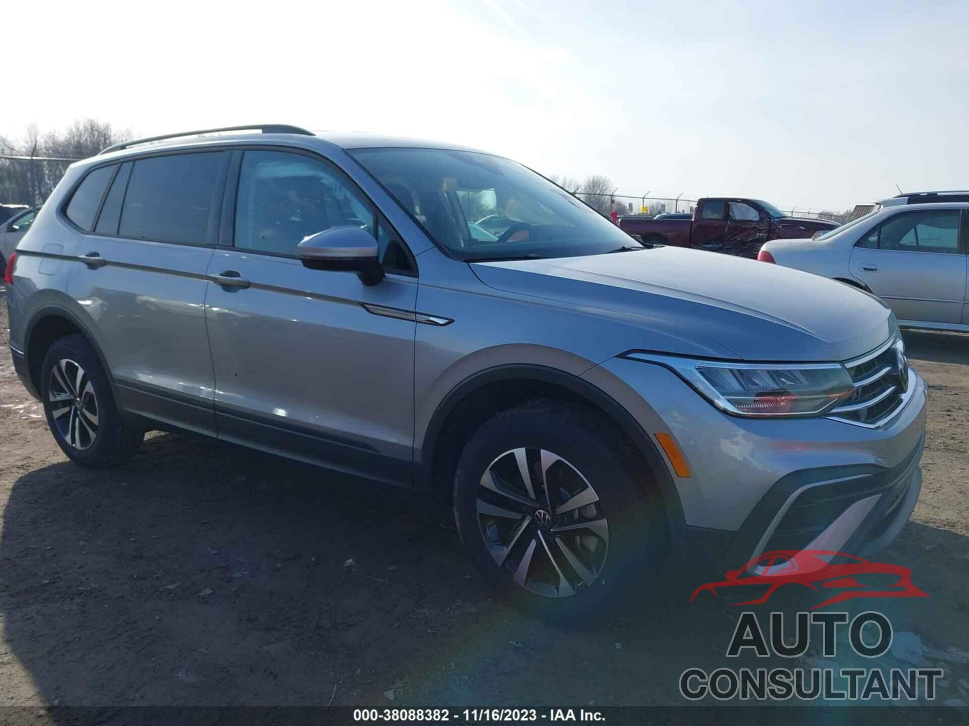 VOLKSWAGEN TIGUAN 2023 - 3VVFB7AX4PM017238