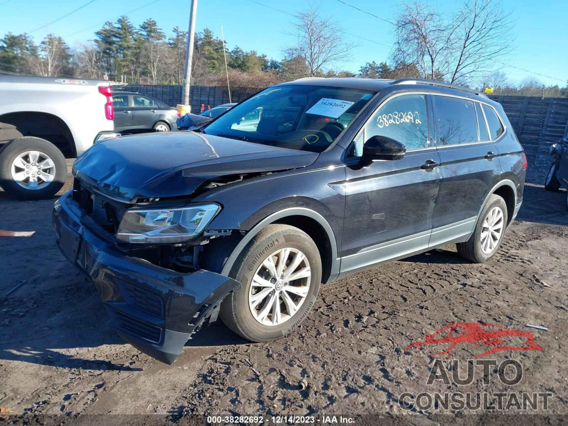 VOLKSWAGEN TIGUAN 2018 - 3VV0B7AX2JM120638