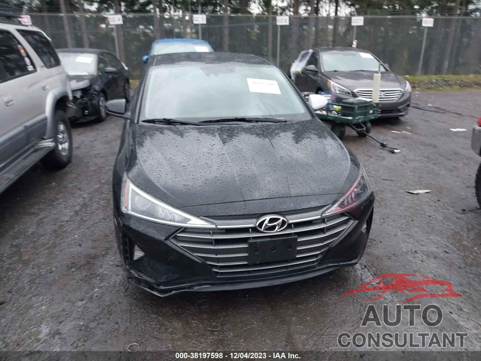 HYUNDAI ELANTRA 2020 - 5NPD74LF5LH600802