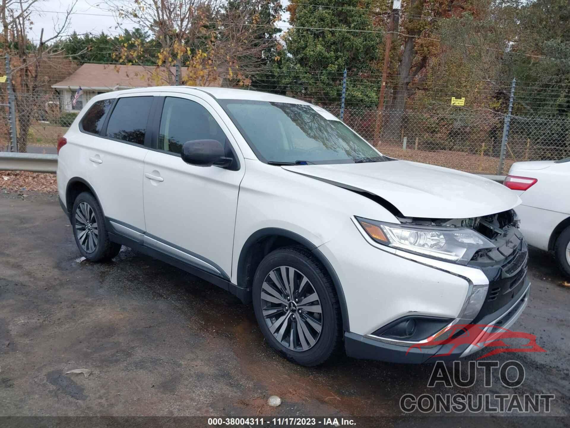 MITSUBISHI OUTLANDER 2019 - JA4AD2A34KZ055847